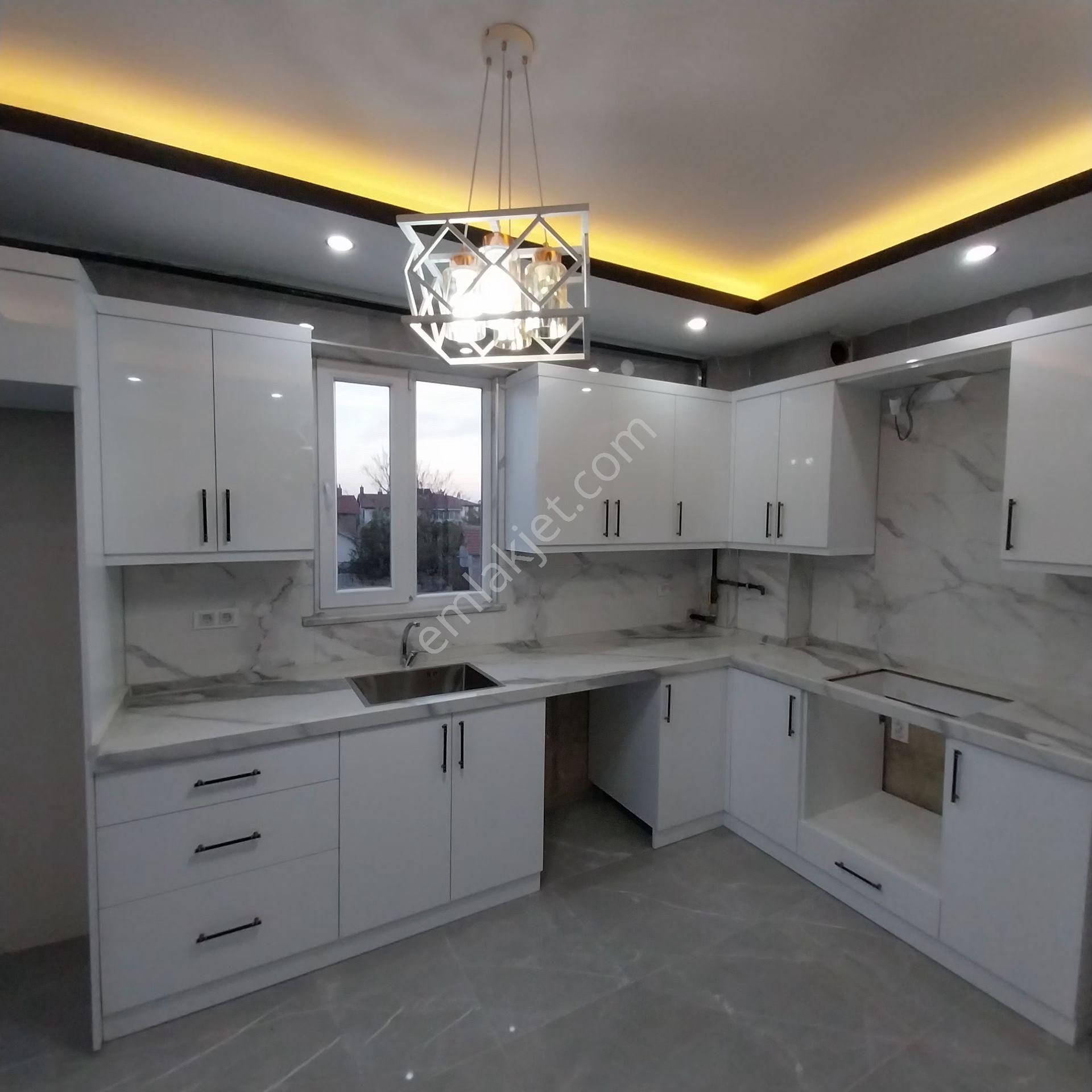 Karaaslanda Satlık Sıfır 2 Katlı Lüks Mustakil Bina - Görsel 4