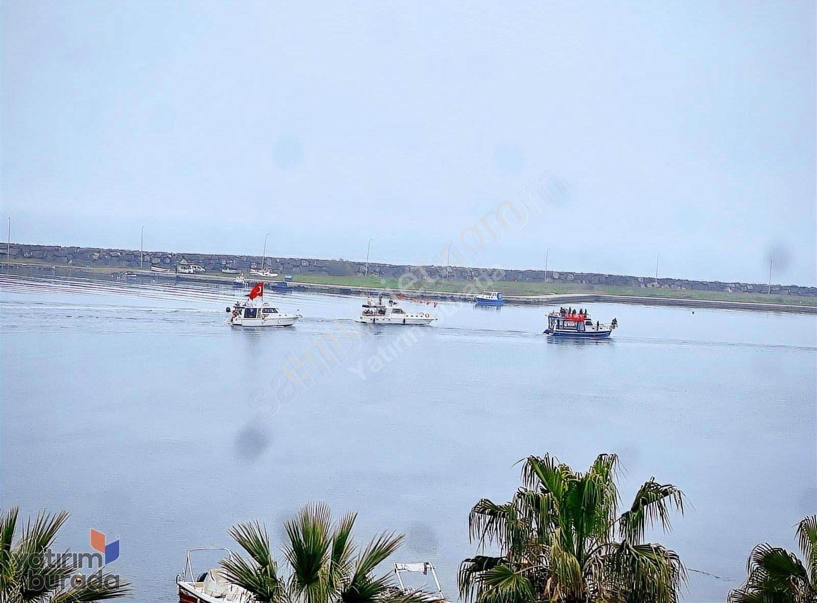 Atakum Marina Da Deniz Manzaralı Denize Sıfır 3+1 Satılık Daire