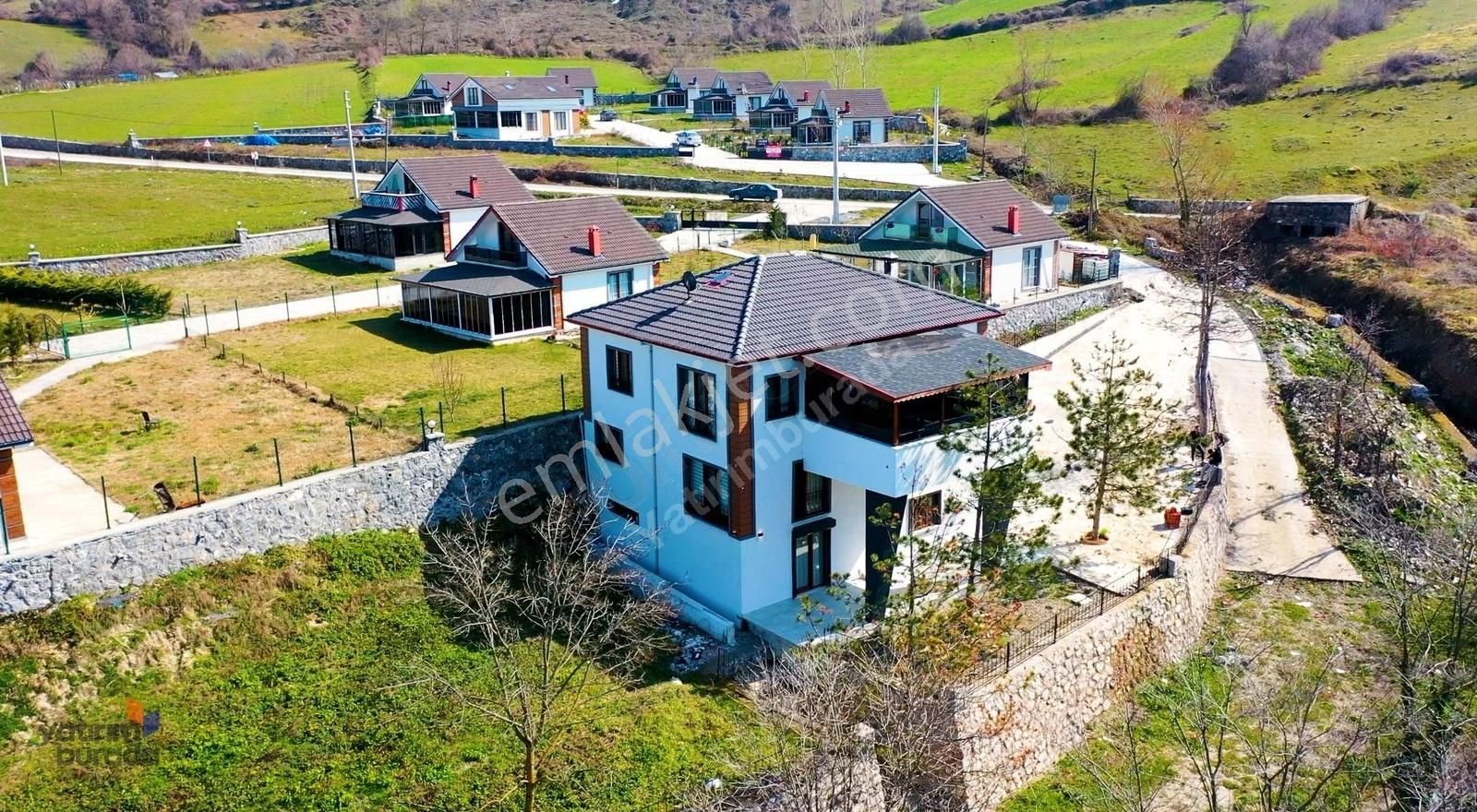 Alaçam'da Lüks Deniz Manzaralı Full Eşyalı Saunalı Kiralık Villa