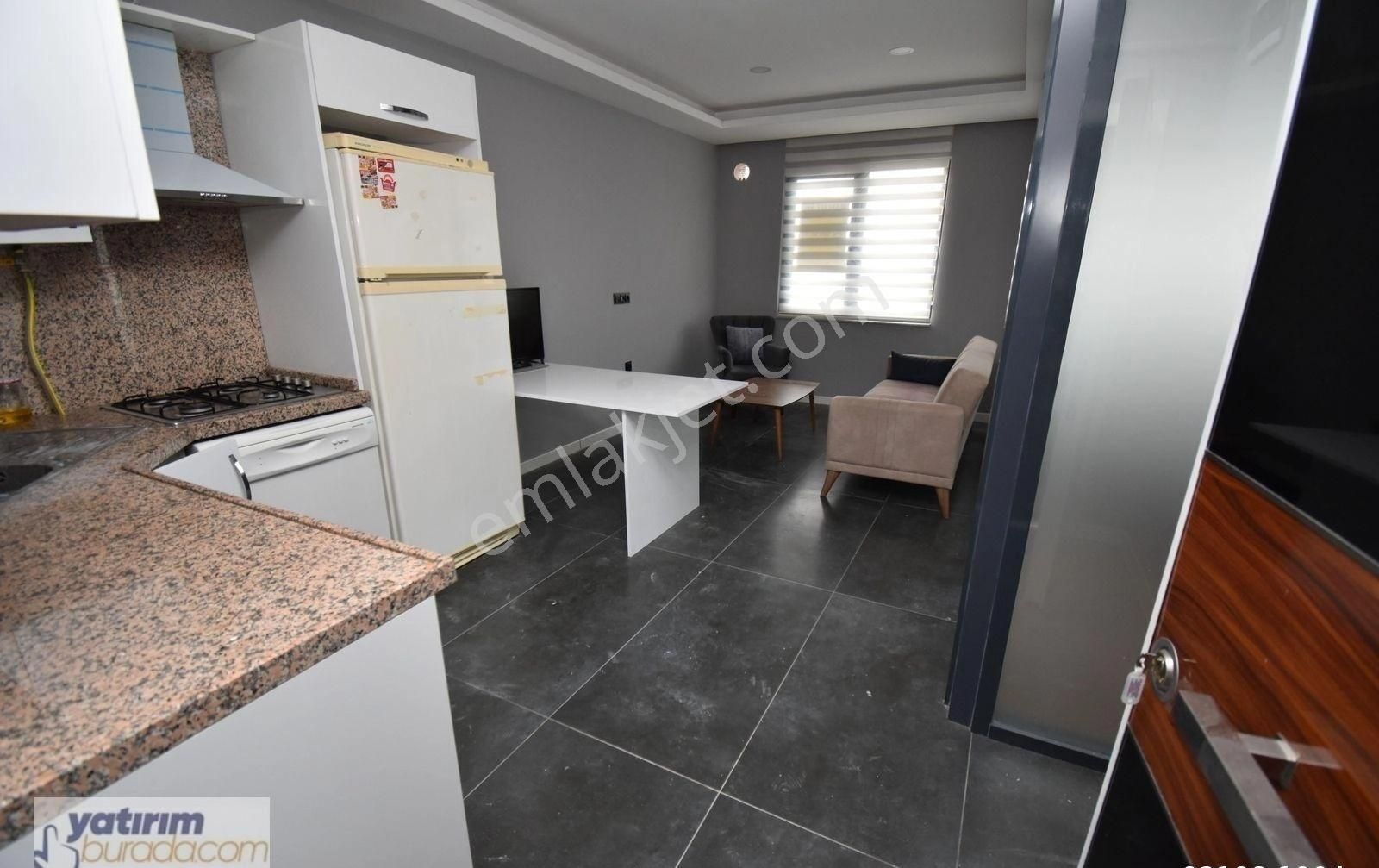 Körfez Tramvaya Cephe Eşyalı Kiracılı Satılık 1+1 Daire