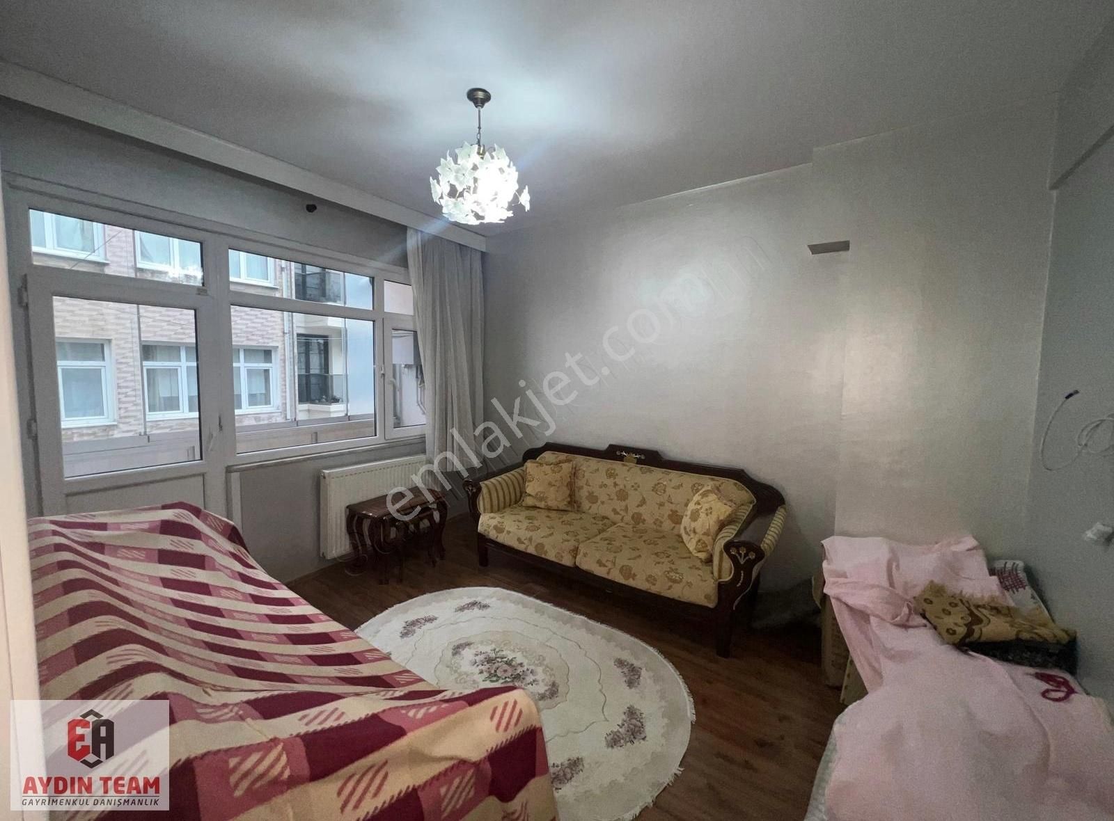 Aydın Team'den Düğmeciler Mah. 2+1 95m2 Balkonlu Daire
