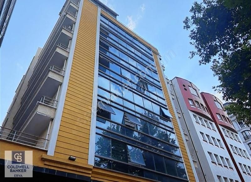 Anıttepe Mh. Yht Garı Karşısı, Teraslı 2+1 Satılık Ofis