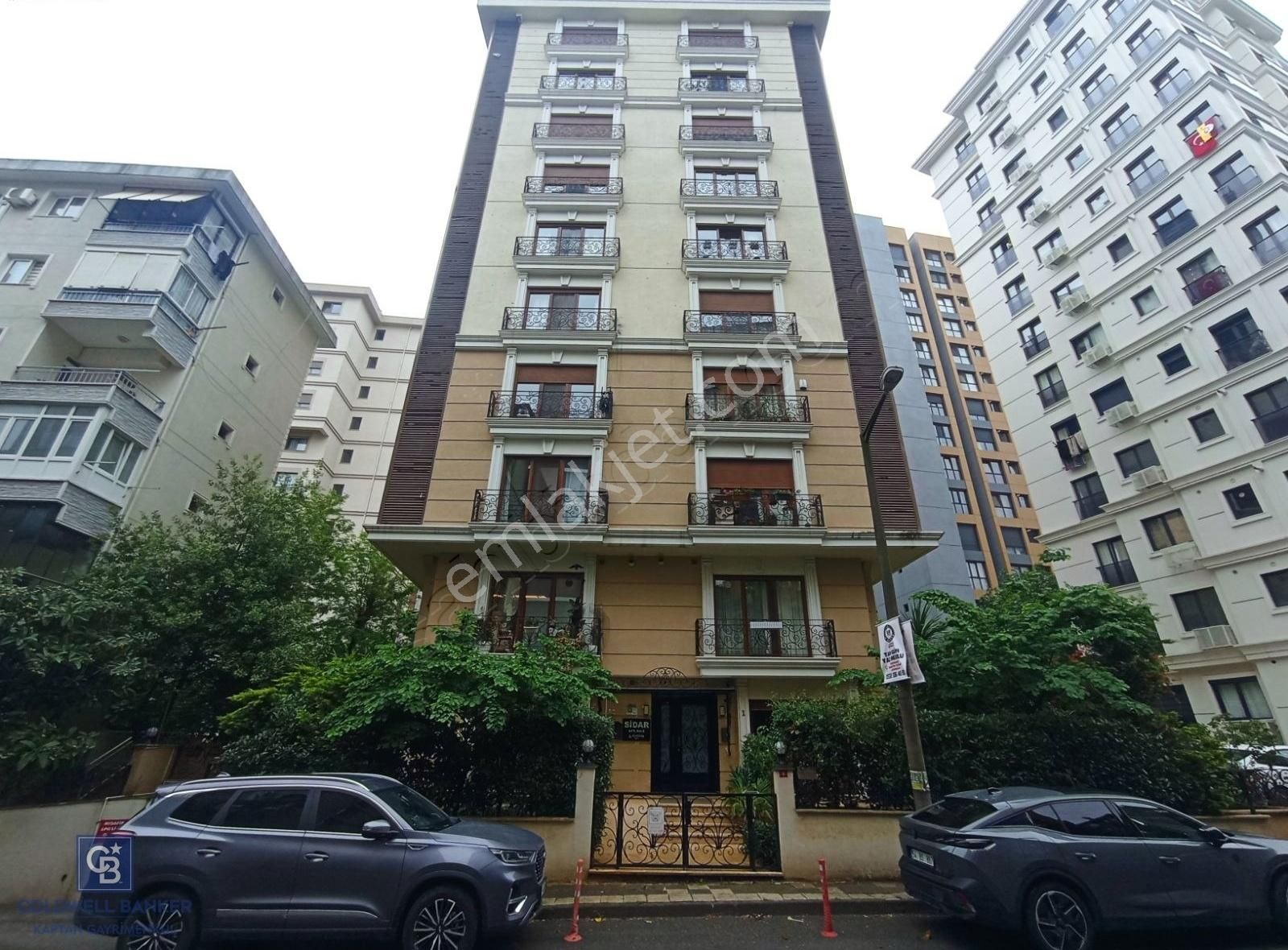 Feneryolunda Ofis Kullanımına Uygun 1+0 Eşyalı Satılık Daire