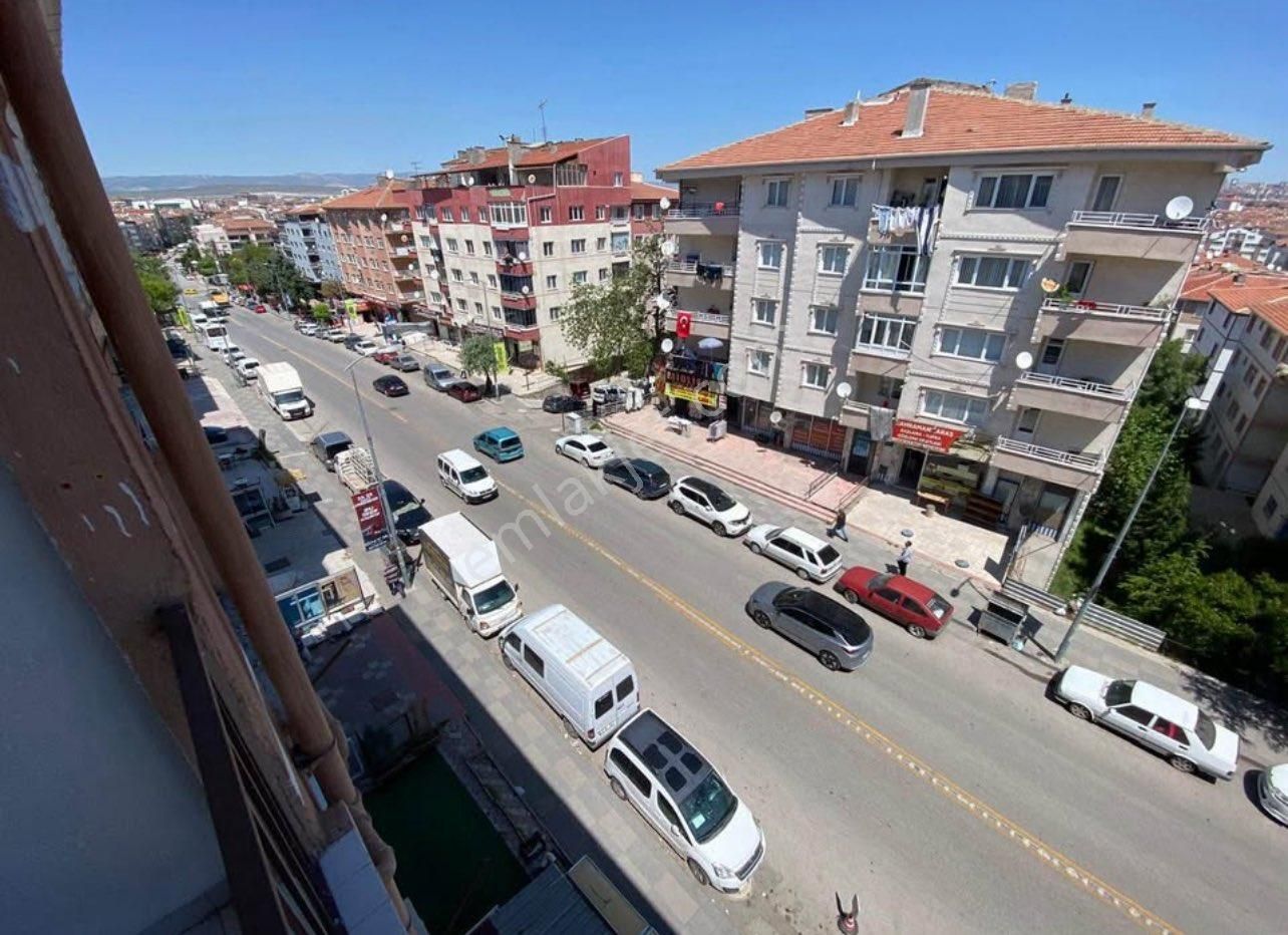 Sincan Mareşal Çakmak Mahallesi Satılık 3 + 1 Daire Dördüncü Kat