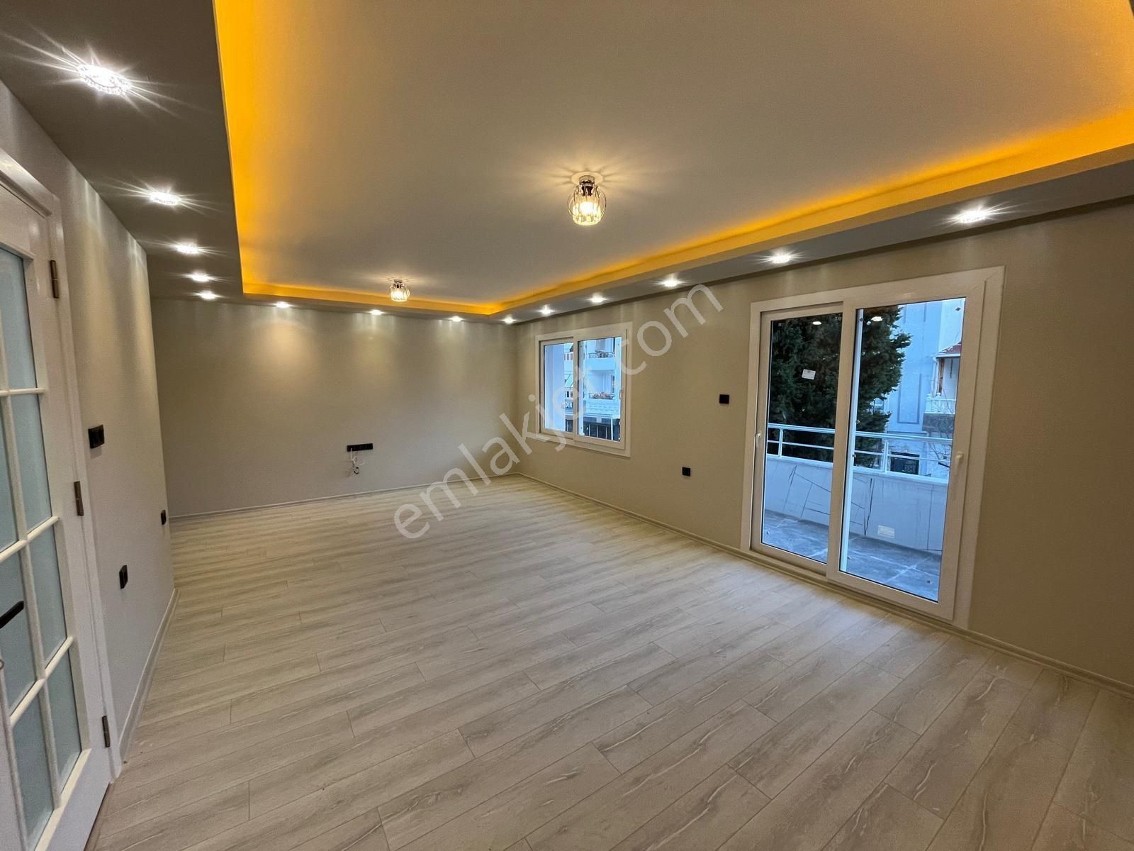 Didim'de Merkezi Konumda 2+1 Ayrı Mutfak Sıfır Masraf Satılık Daire