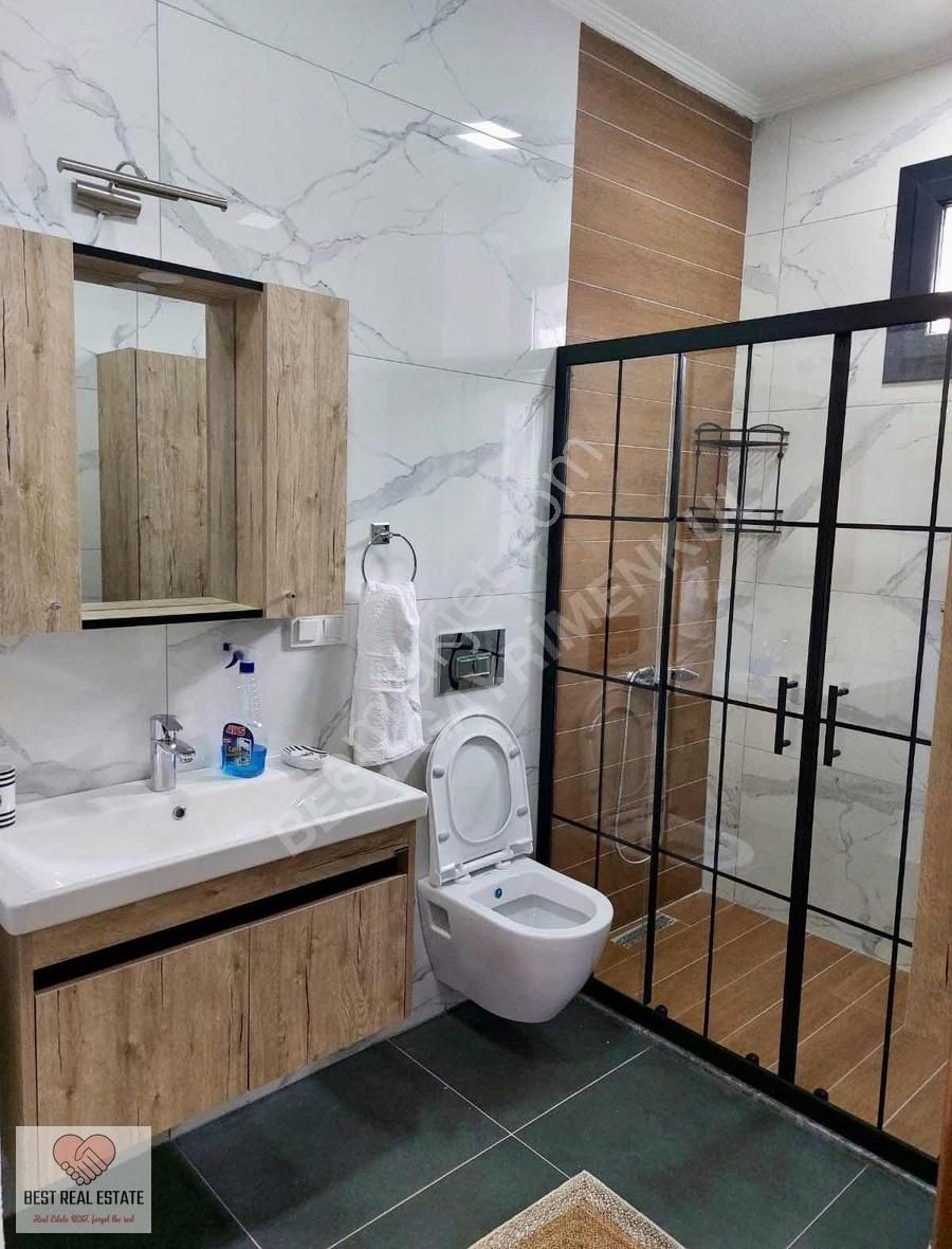 3+2 Havuzlu Satılık Kısmi Deniz Manzaralı Müstakil Bahçeli Villa