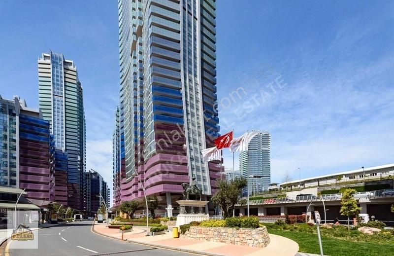 Ağaoğlu Maslak 1453 2+1 Açık Mutfak Şehir Manzaralı Boş Satılık