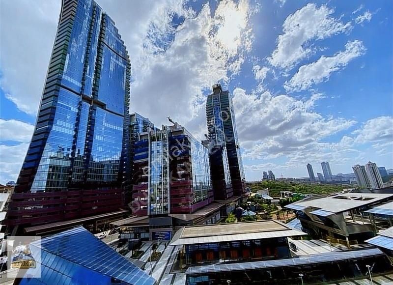 Ağaoğlu Maslak 1453 1+1 Eşylı Boş Cadde Cephe Satılık Daire