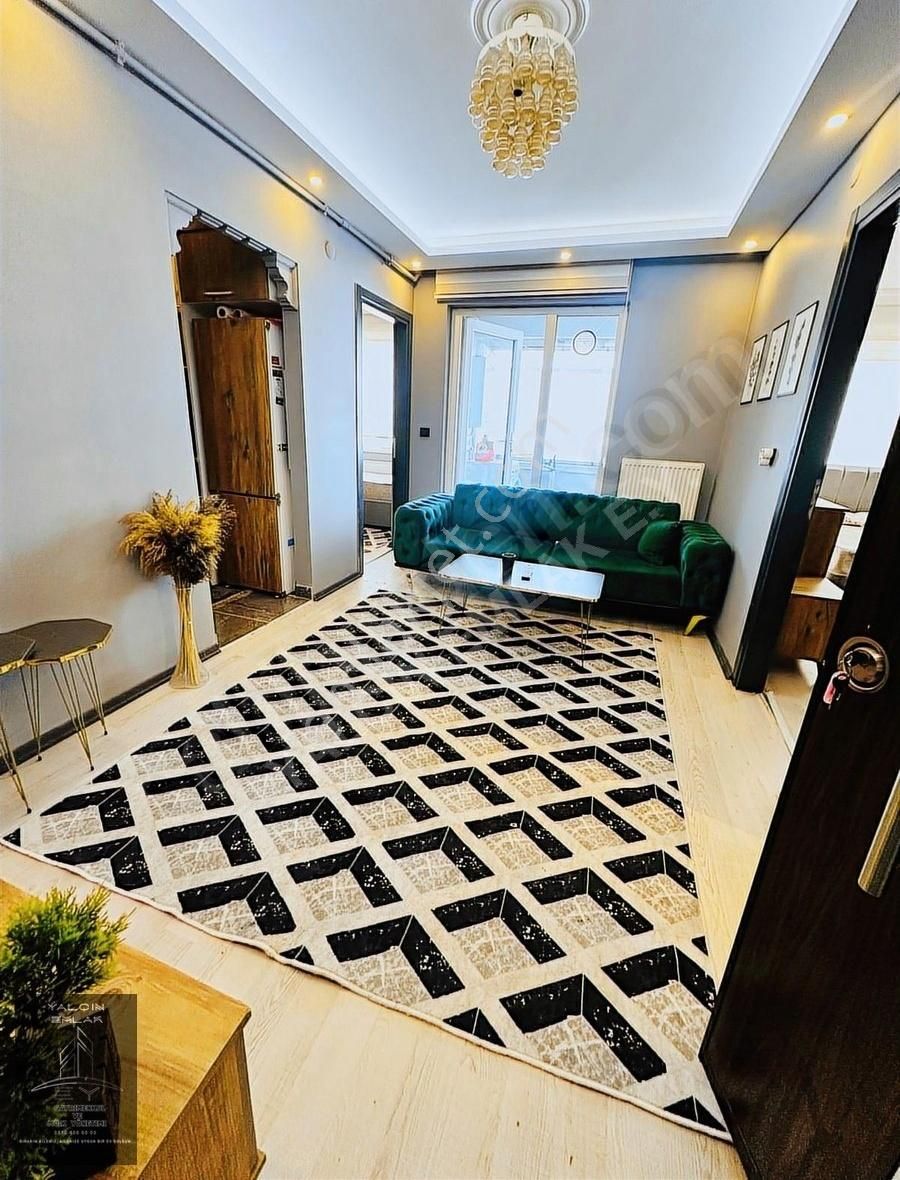 Yalçın Emlak'tan 2+1 Eşyalı Satılık Daire