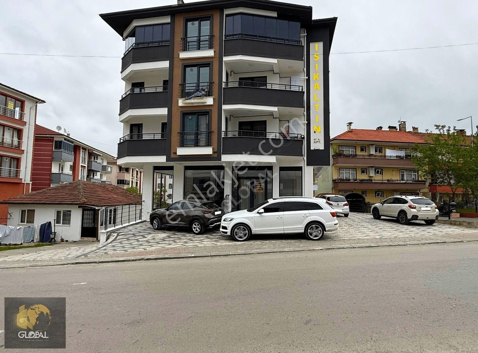 Global'den En İşlek Cadde'de Sıfır Kiralık İşyeri
