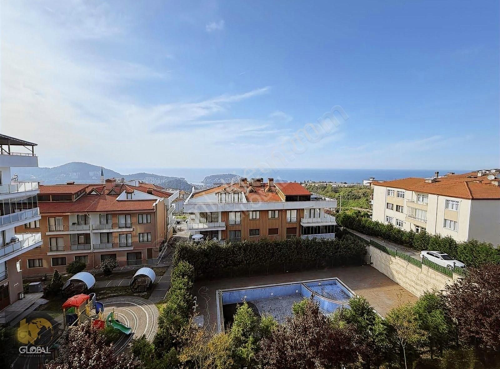Amasrada Havuzlu Site İçerisinde Deniz Manzaralı 3+1 Daire