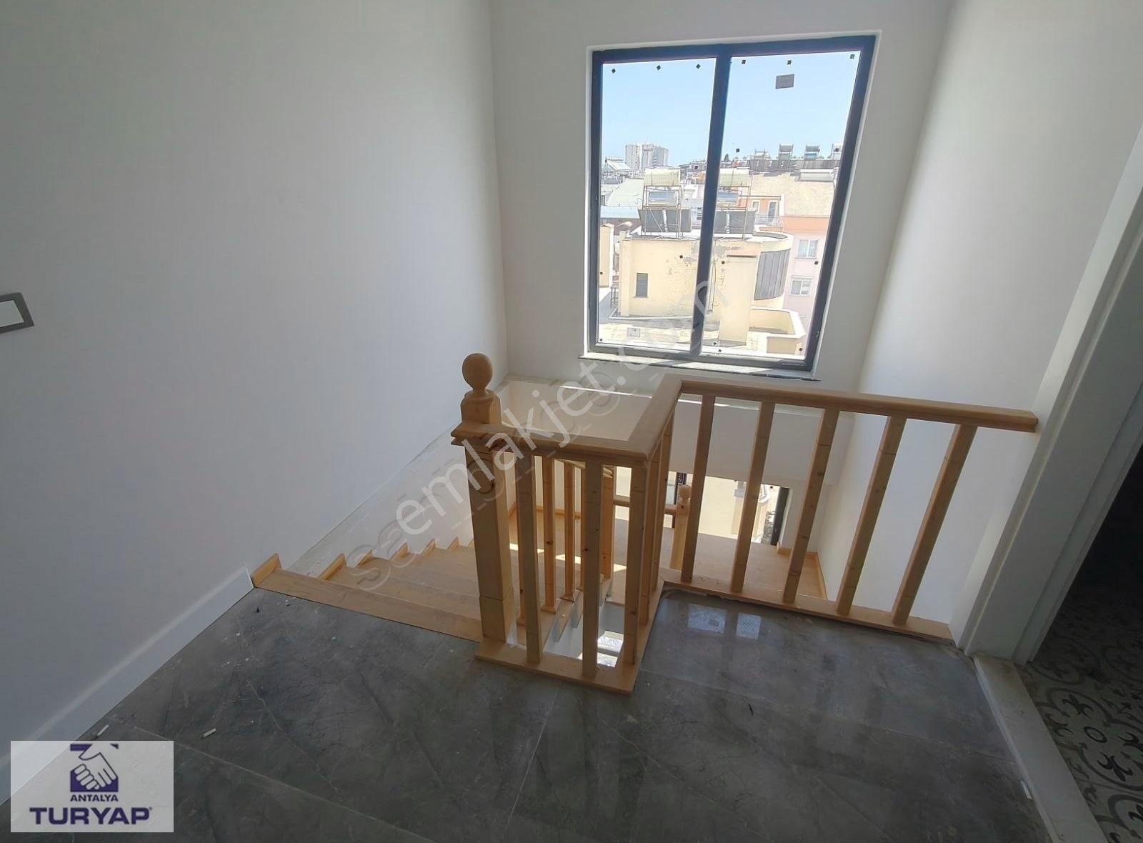 Muratpaşa Zerdalilik Merkezi Konumda 4+1 Dubleks Satılık Daire