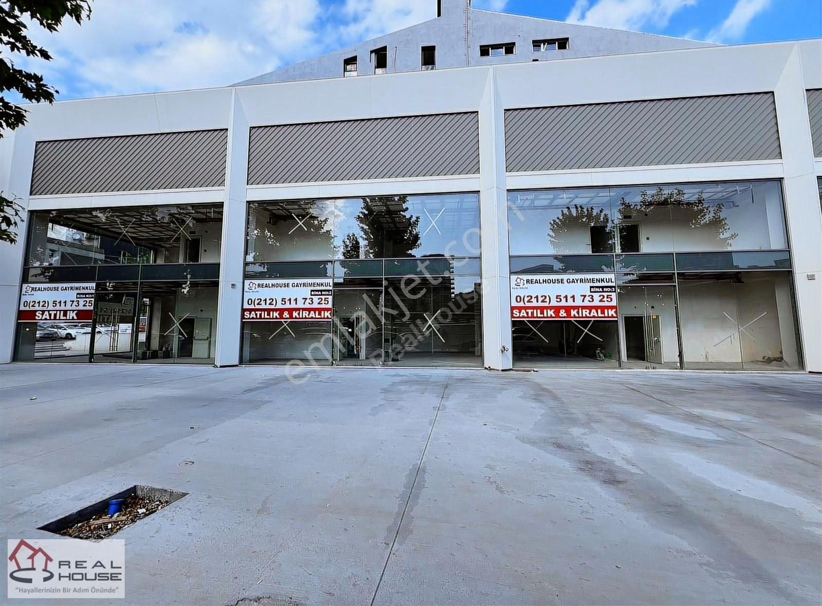 Real House / Ticaretin Merkezinde Kiralık Mağaza Dükkan