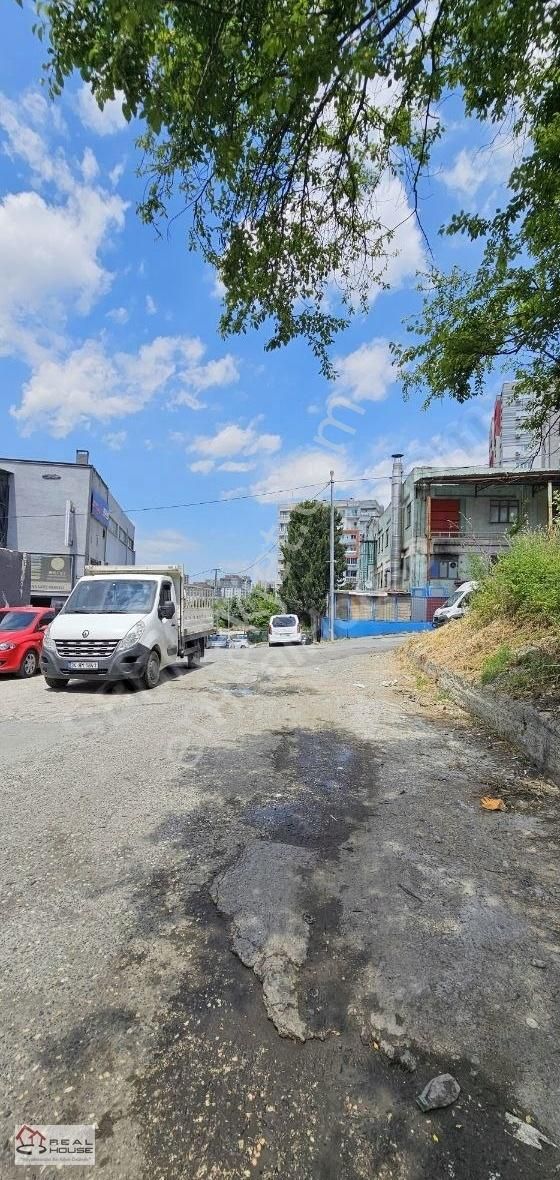 Halkalı Atakentte Kiralık 1300 M2 Depo İmalathane Atölye - Görsel 9