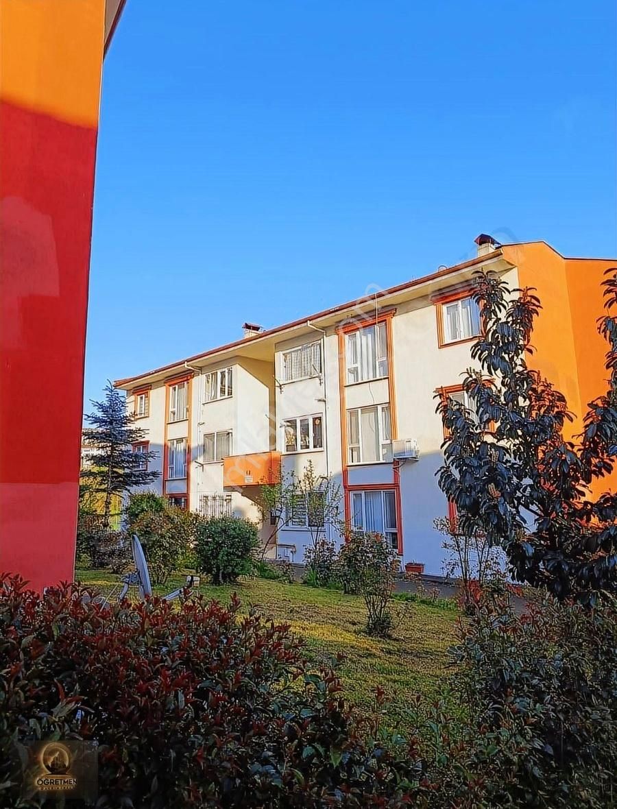 Öğretmenden Afad Karşısı Düzkent Sitesinde Satılık 3+1