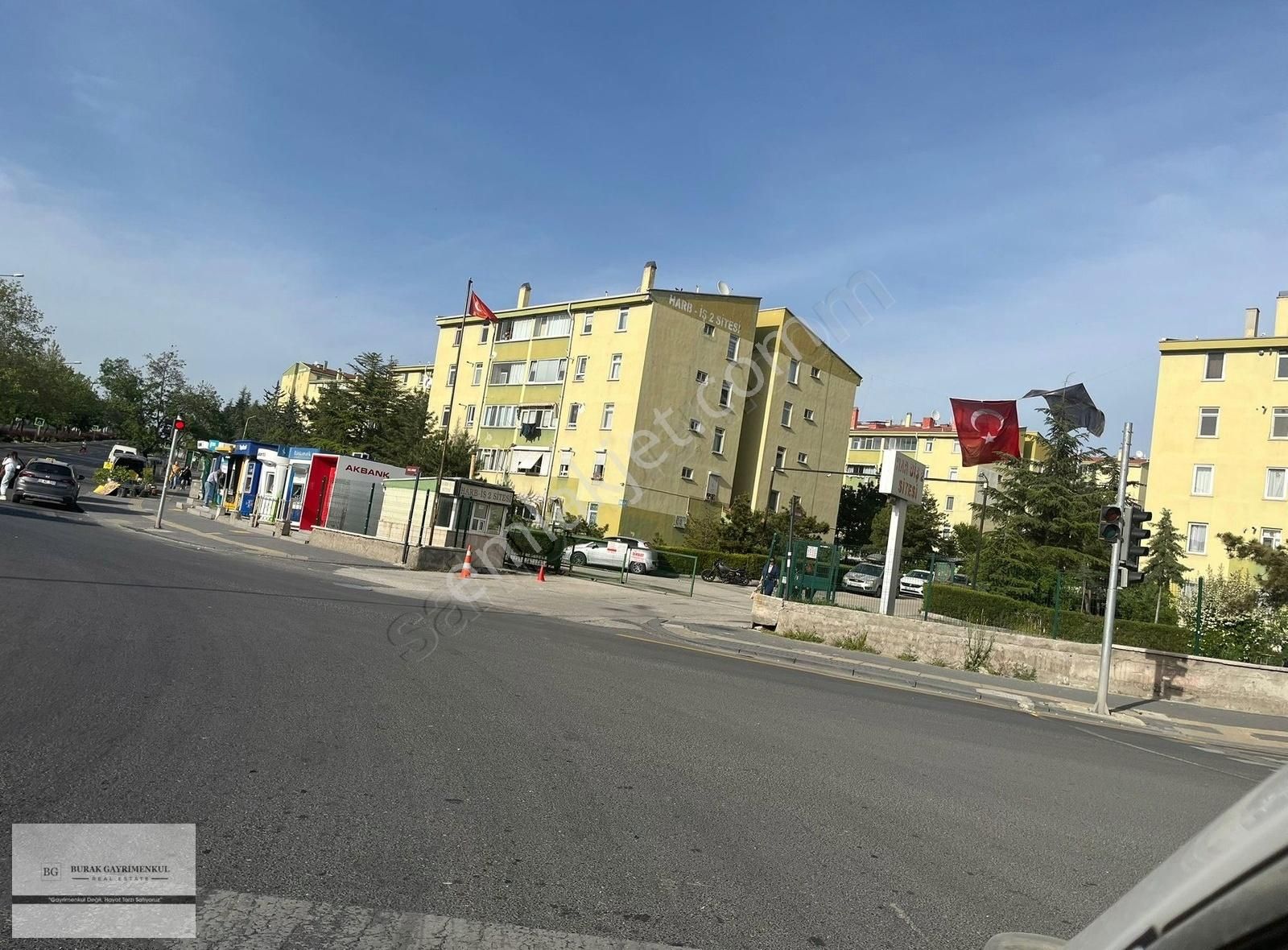 Merkezi Lokasyon 2.ara Kat Full Yapılı Boş Daire Fırsat.......