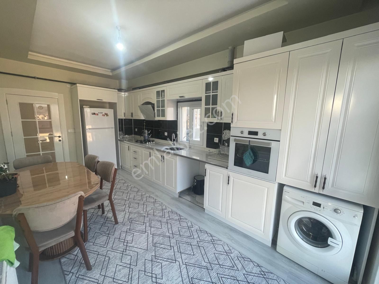 Selimbey Mahallesinde Sıfır Satılık 3+1 Daire