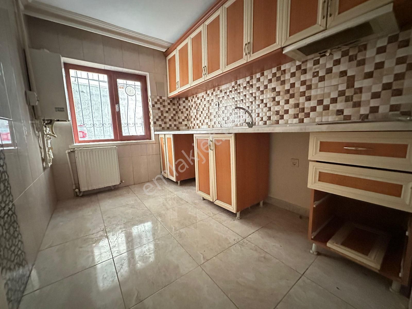 Ufuktepe De 2+1 Satilik Daire