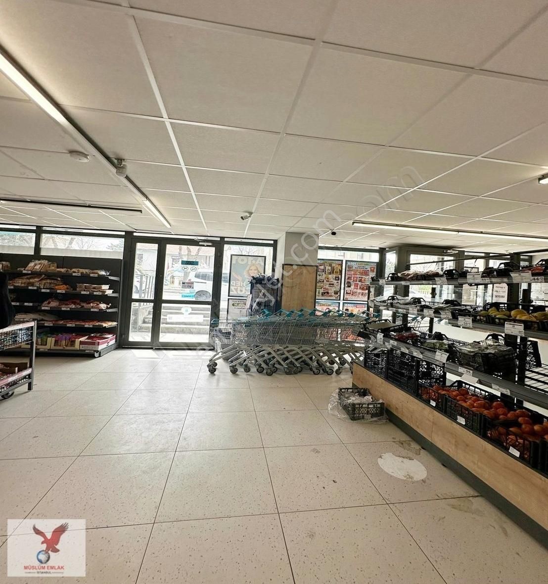 Avcılar Denizköşklerde Satılık 200 M2 Yeni Bina Dükkan