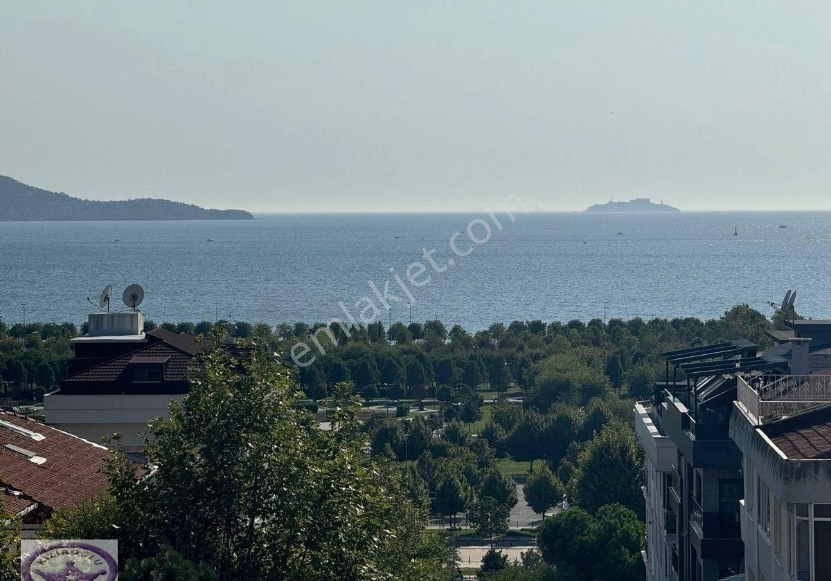 Adatepe Sahilde Deniz Manzaralı İskanlı Kombili Güney Cephe 3+1 Daire