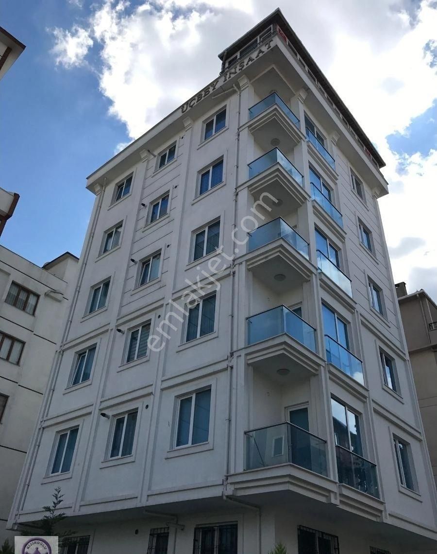 Çanakkale Caddesinde Satılık İskanlı Katta Tek Fırsat 2+1 Daire - Görsel 14