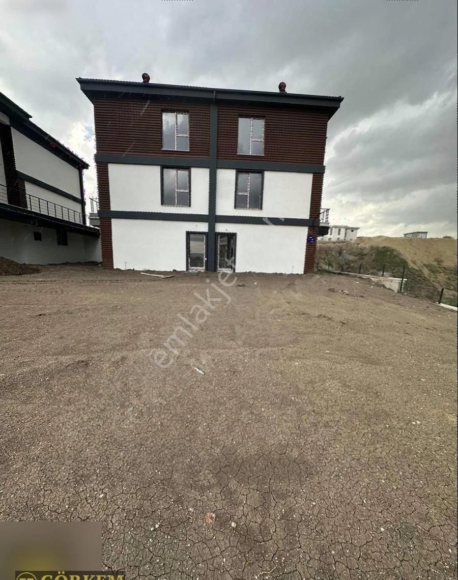 Yeni Bağlıcada 4+2 Sıfır Lüx Villa Harika Konumda Fırsat