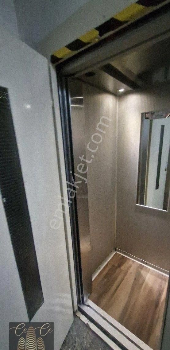 İzmir Balçova Eğitim Mah Asansörlü 2+1 Metro Tranvay Pazar Avm Lere Yürüme Mesafesinde Kiralık Dair