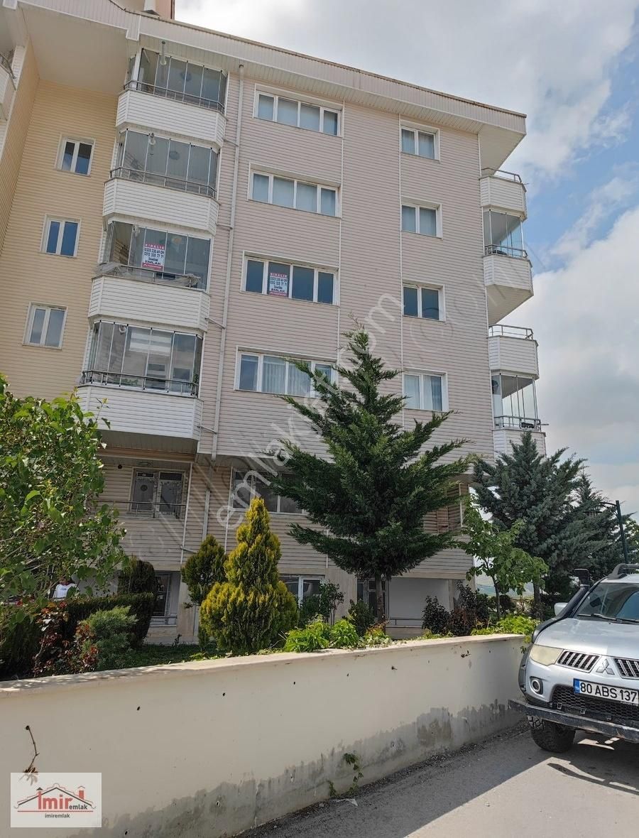 İmir Emlak'tan Karsıyaka Mahallesin'de Site'de 3+1 Kiralık Daire