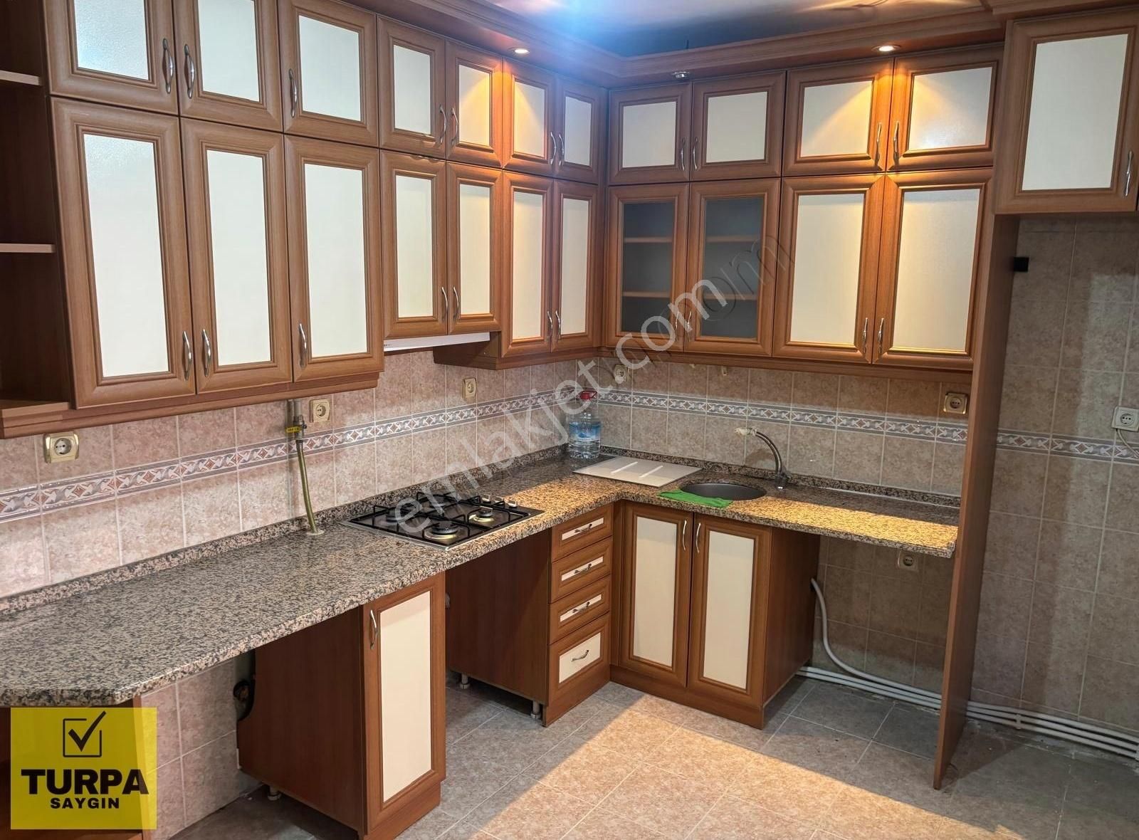 Turpadan Bozyaka Ssk Üstü 3+1 Doğalgazlı Kiralık Daire.