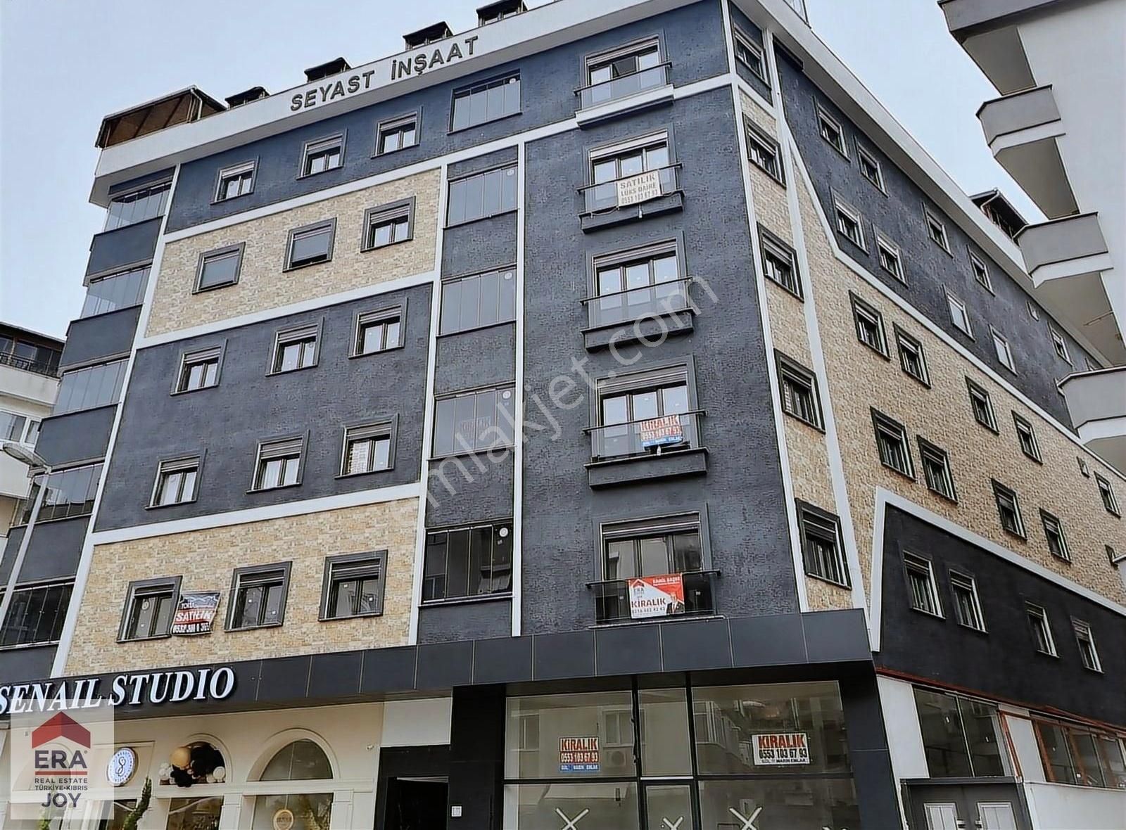Pendik Çarşıda 1.kat Yeni Dairede Kapalı Otoparklı Ankastreli