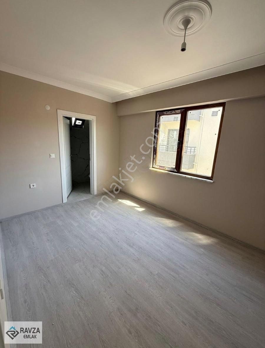 Ravza Emlak'tan Çiftlik Mahallesin De 3+1 Daire - Görsel 2