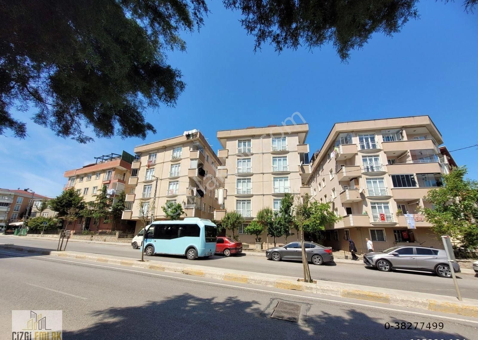 Ahmet Yesevi'de Cadde Üzeri Fırsat 5+1 Dublex Daire