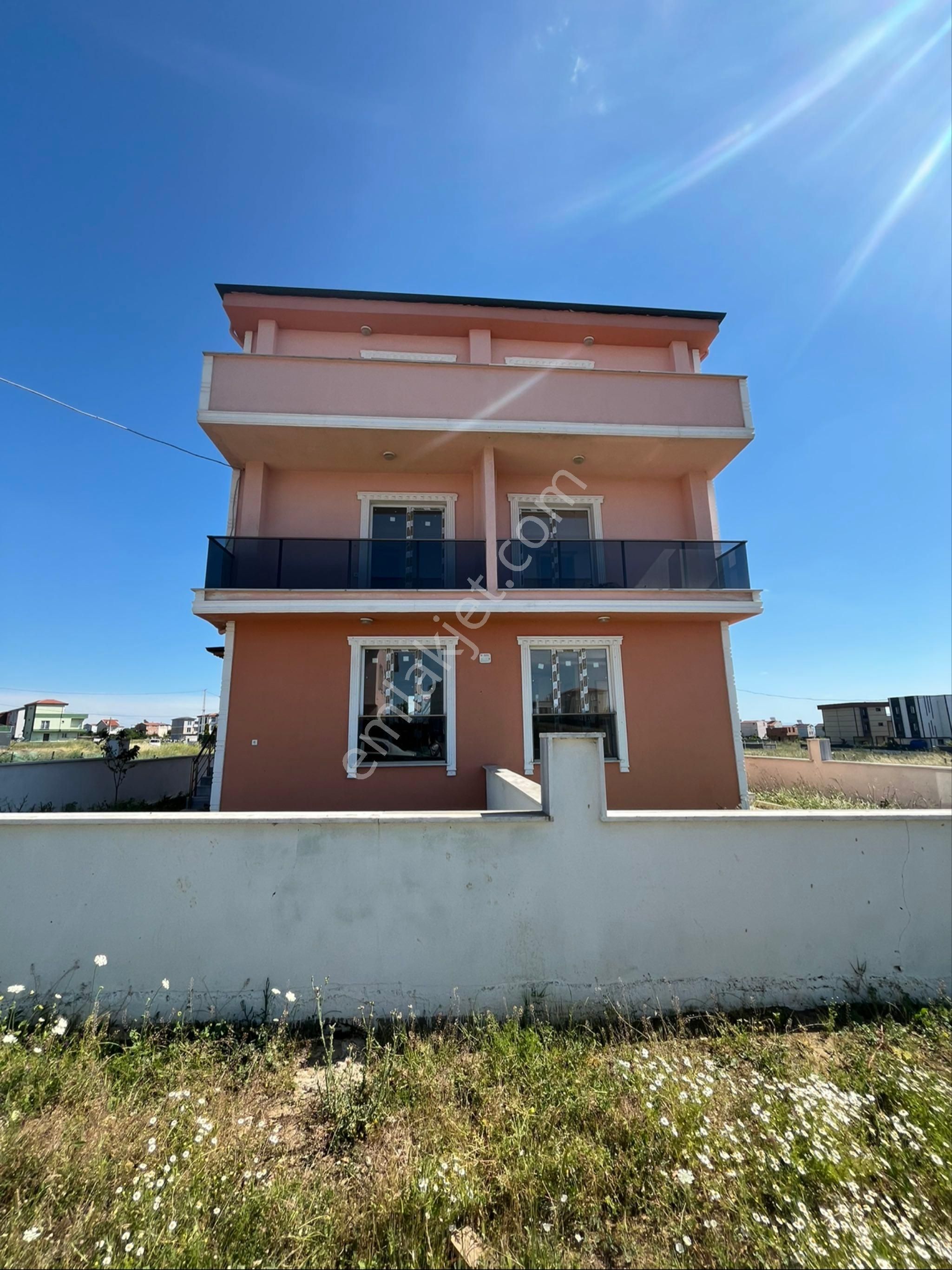 Ata Gayrimenkul,den Deniz Ve Doğa Manzaralı 4+1 Teraslı Villa - Görsel 3