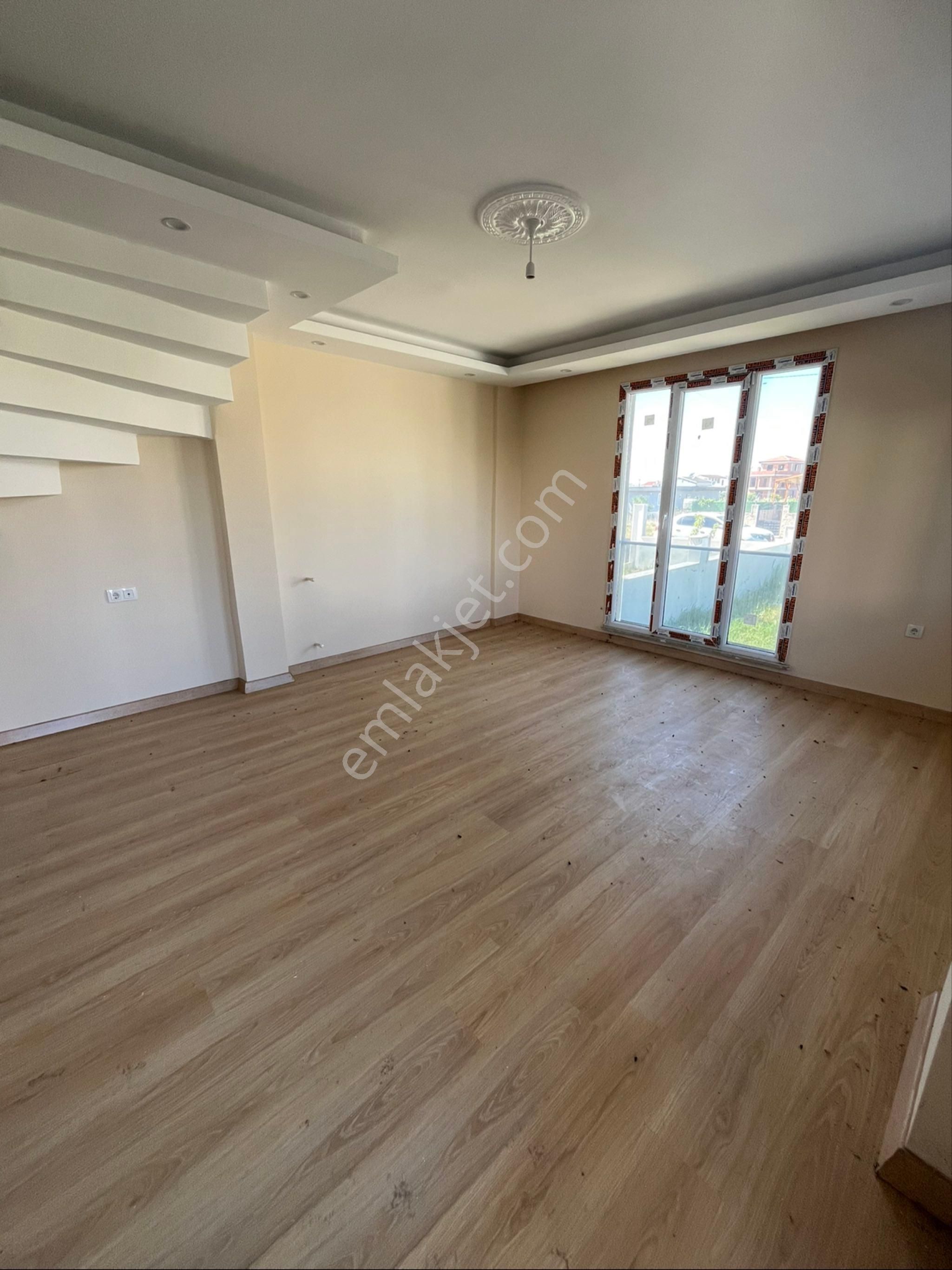 Ata Gayrimenkul,den Geniş Bahçeli 4+1 Teraslı Villa - Görsel 8