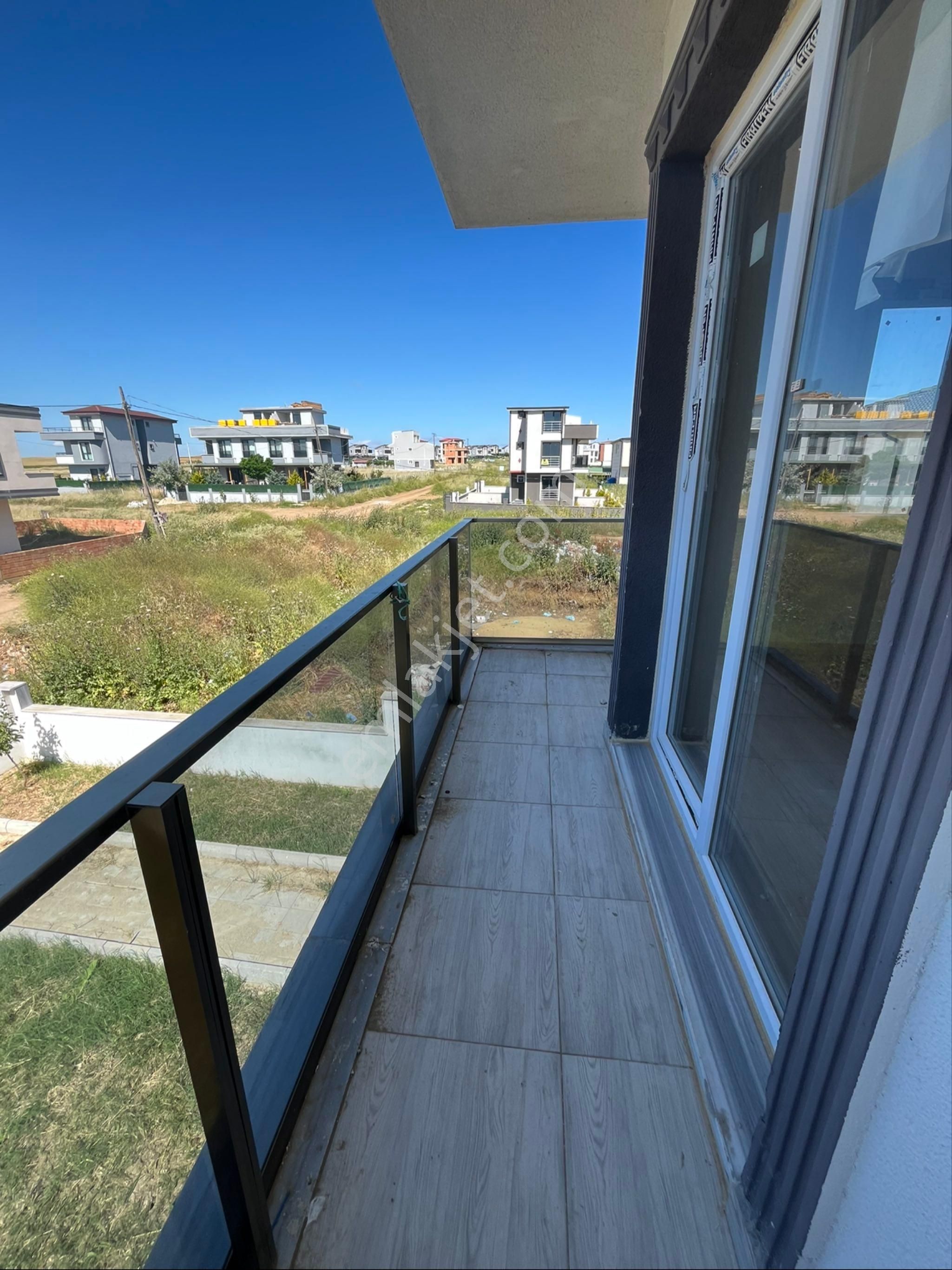 Ata Gayrimenkul,den Geniş Bahçeli 4+1 Teraslı Villa - Görsel 17