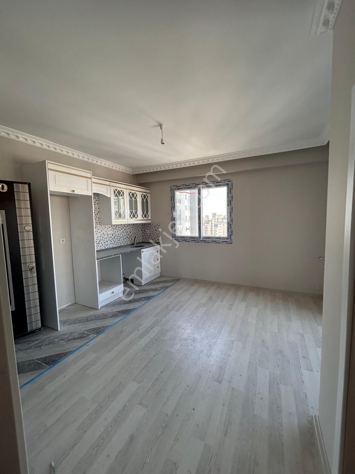 Adana Sarıçam Osmangazi Mahallesi'nde İskanı Alınmış Sıfır 1+1 Satılık Daire