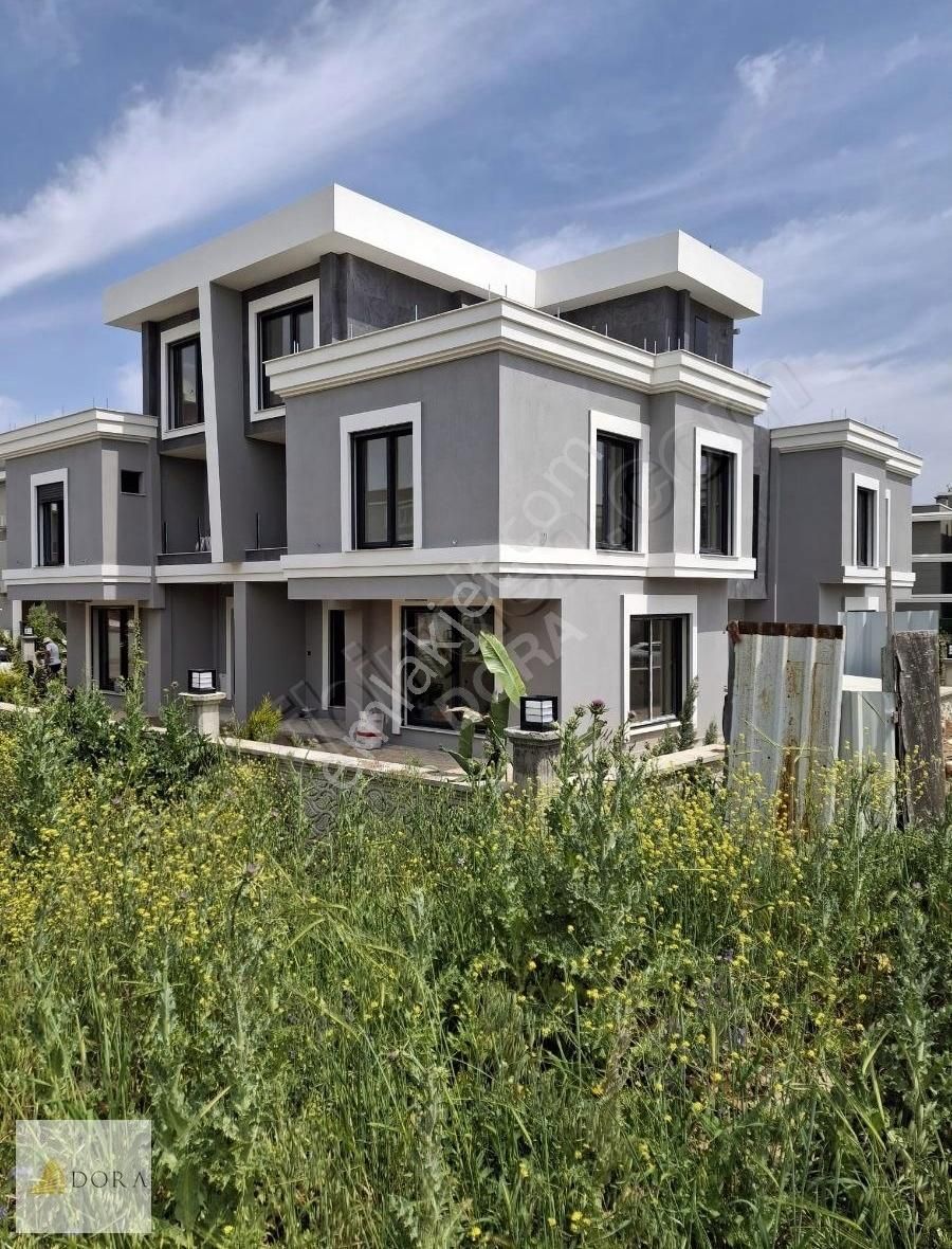 %1,92 Faizle 120 Ay Vadeli Cüneytbey'de 4+1 Sıfır Bahçeli Villa
