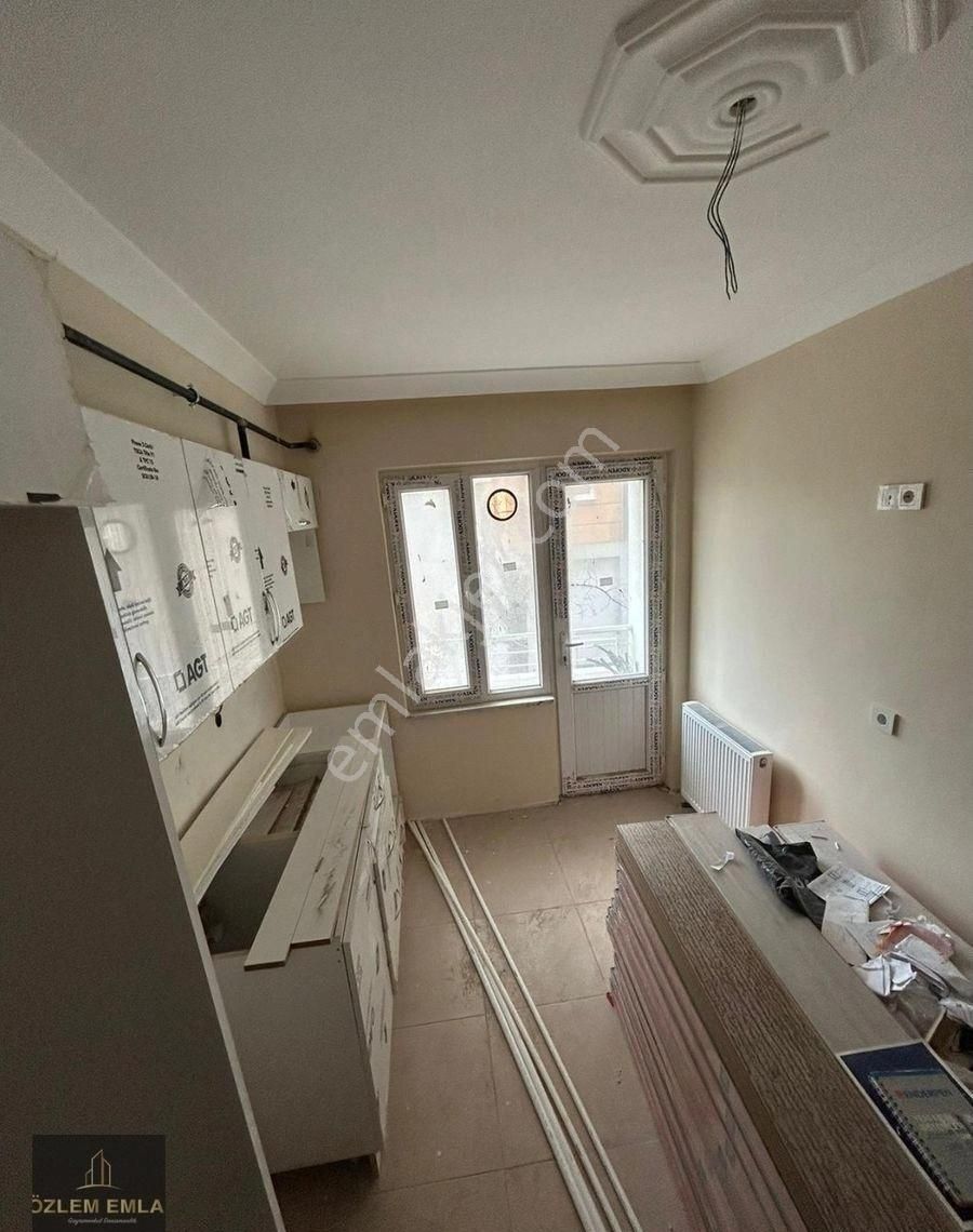 Bandırma Özlem Gayrimenkulden Kurtuluş Caddesine Cephe 3+1 Satılık Sıfır Daire