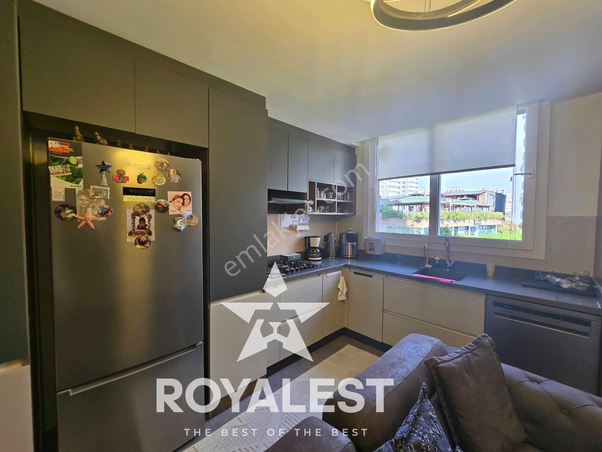 Royalest'ten Giyinme Odalı Sosyal Donatısı Zengin 4+1 Daire