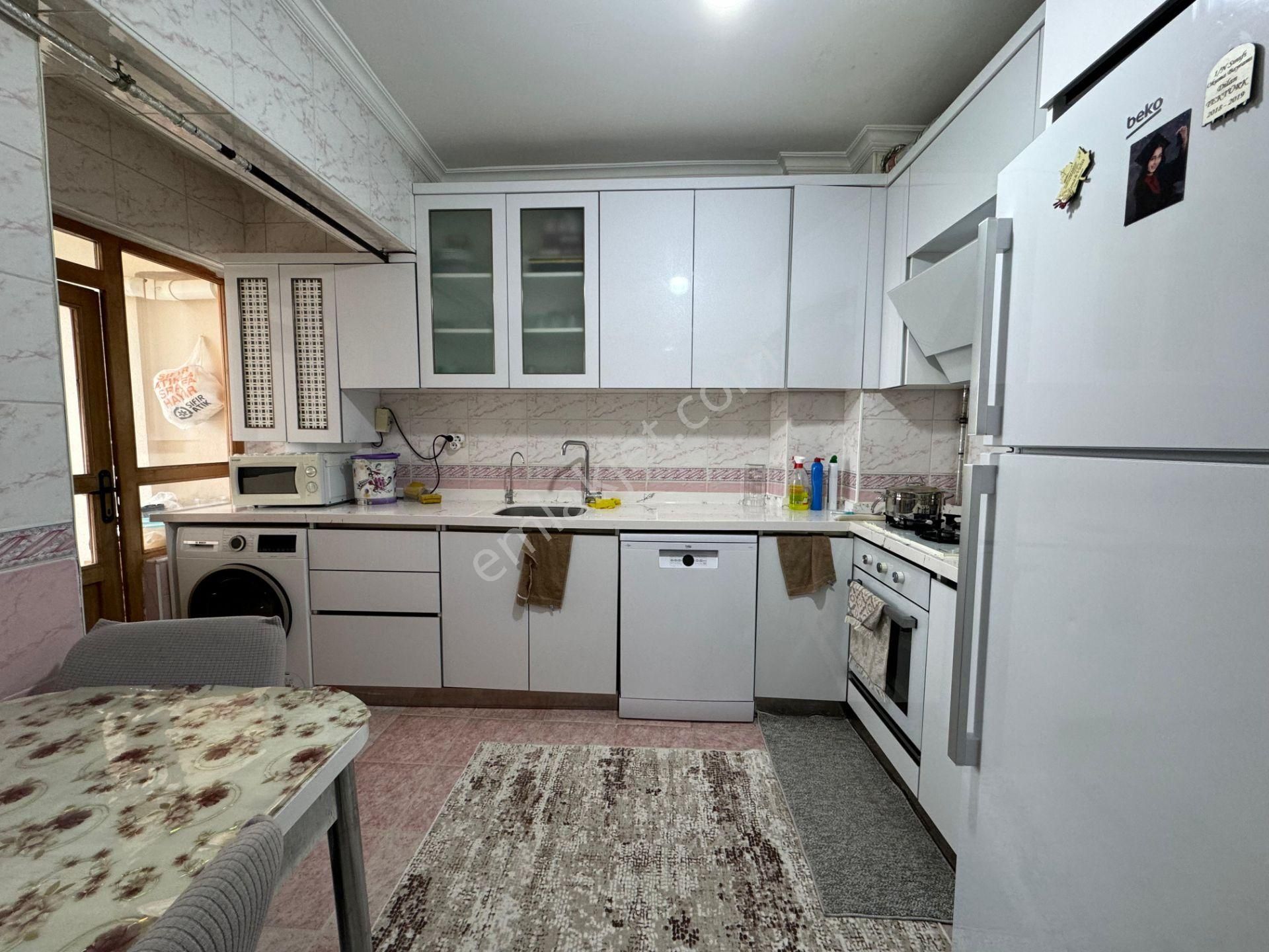 Esertepede Cadde Üzeri Yapılı Masrafsız 3+1!