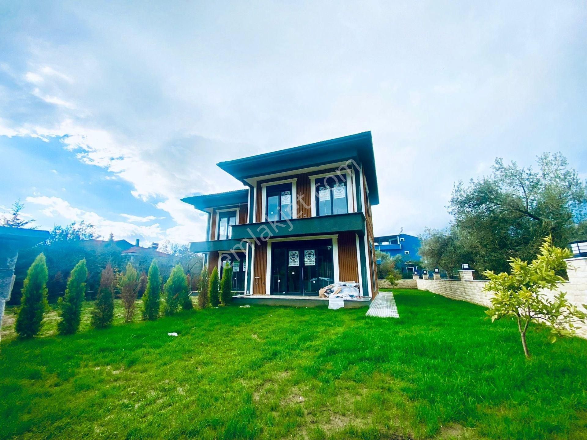 Yükselden Gürede Emsalsiz Bahçe Kullanımı Ultra Lüx Dublex Villa