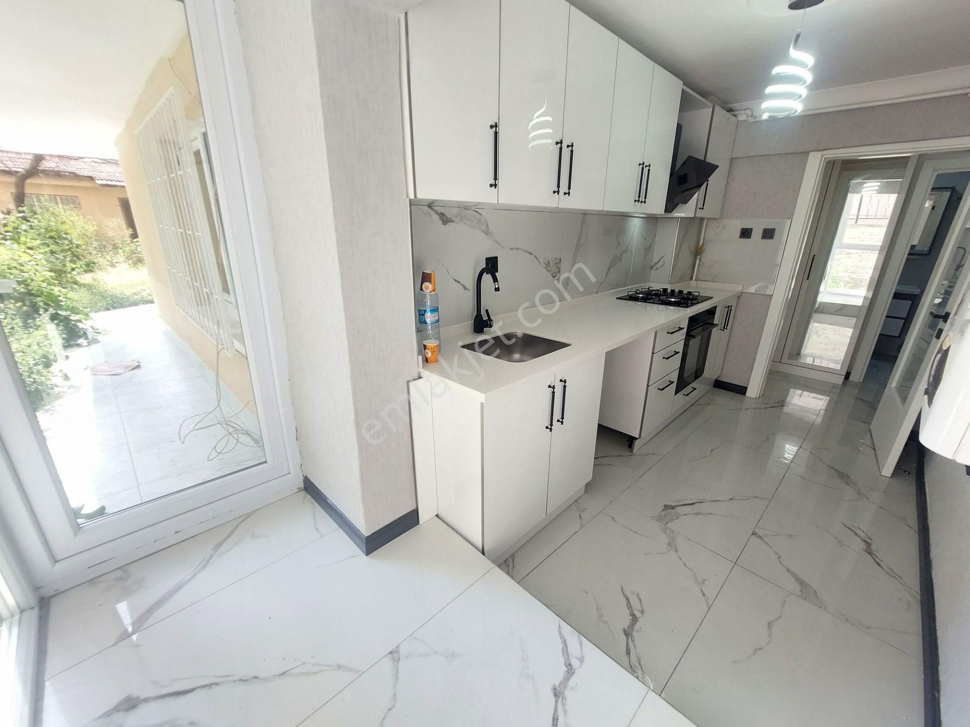 Acill Bahçe Severlere 3+1 Yeni Full Yapılı Güney Batı Cephe Boşş