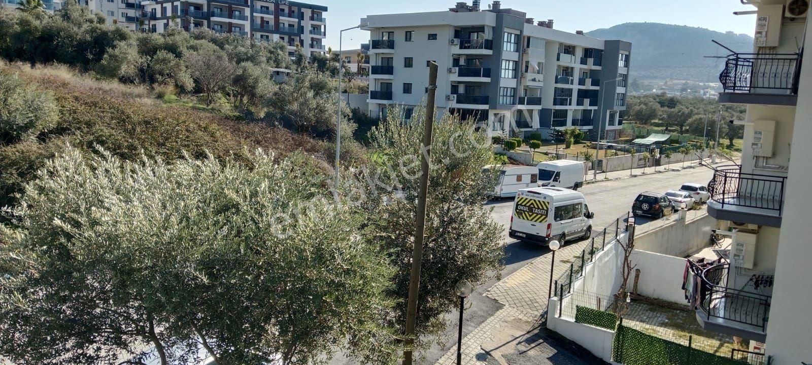 İkiçeşmelik De 3+1 180m2 Doğalgaz Kaloriferli Satılık Daire
