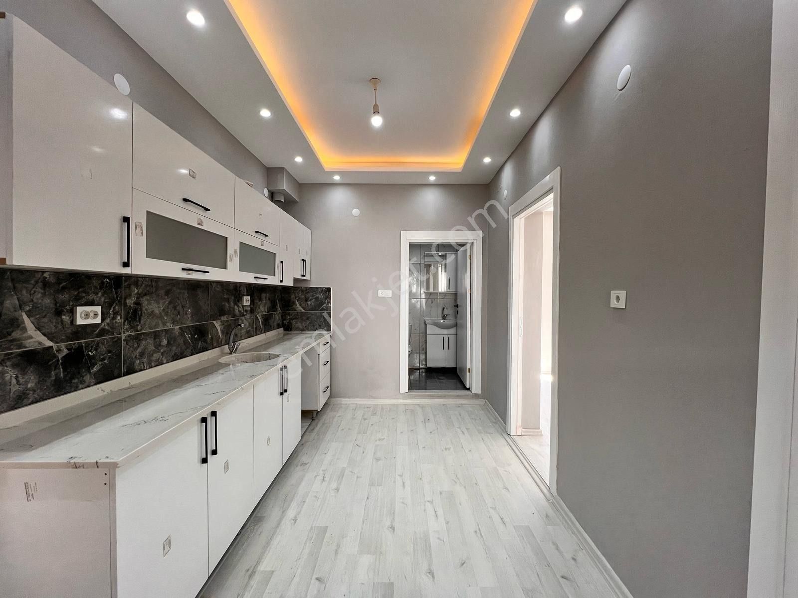 Satılık Yenilenmiş 2+1 Daire – Cumhuriyet Mahallesi / Nazilli