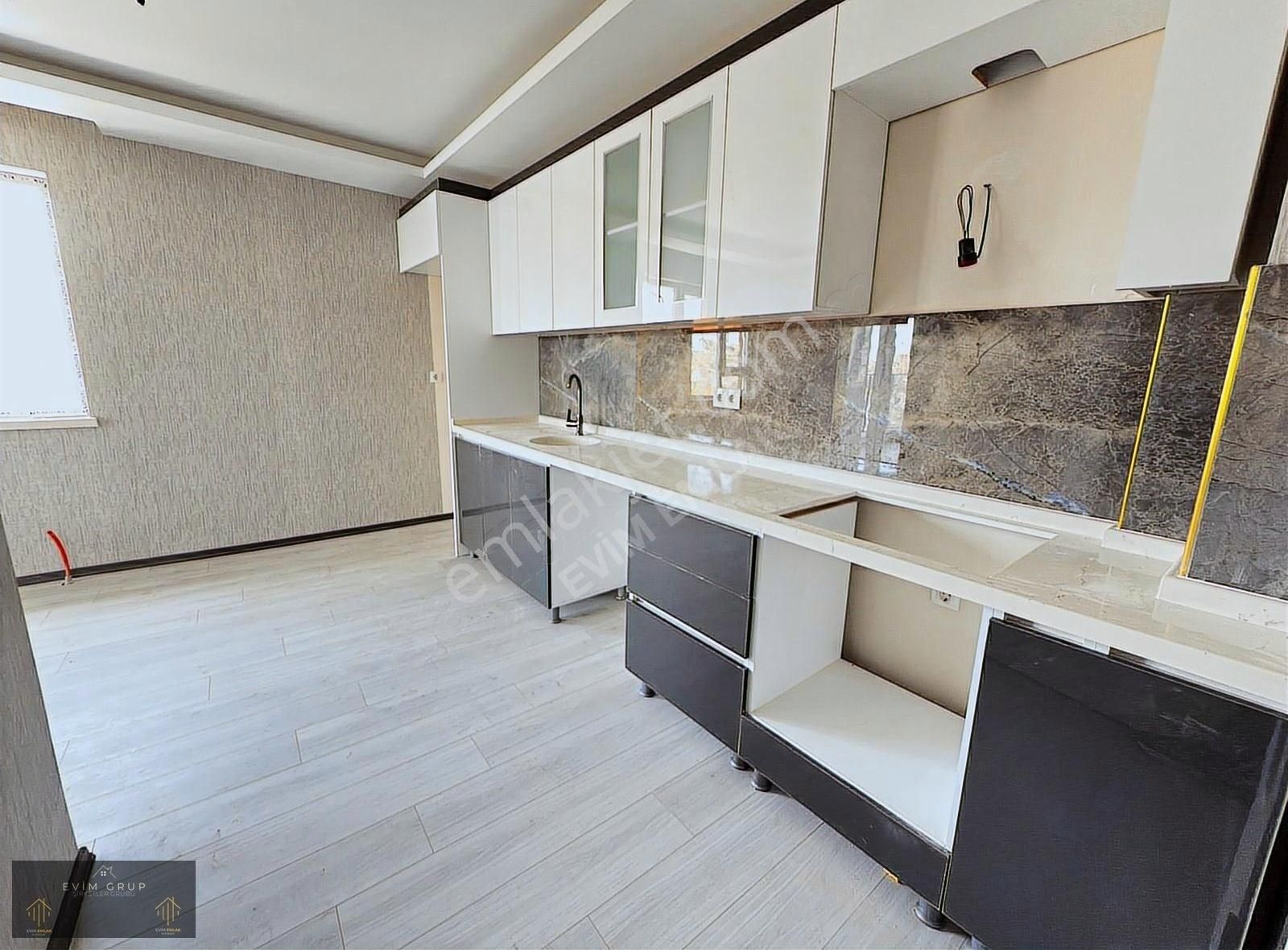 Evim Emlak'tan Konumu Güzel Lüks Yapılı Park Karşısı 3+1 Daire