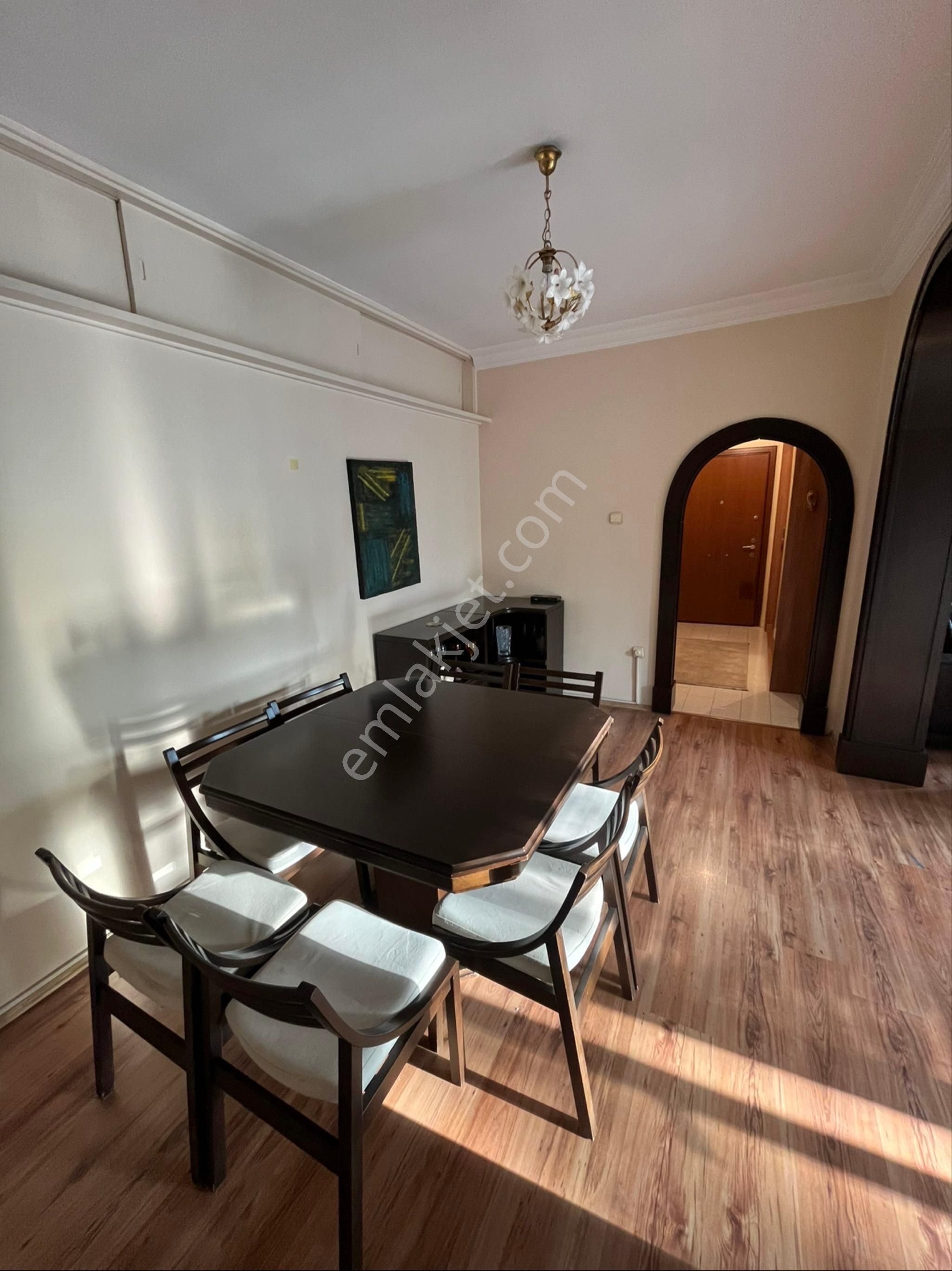 Emek Yeşiltepe Bloklarında Mobilyalı Kiralık Daire
