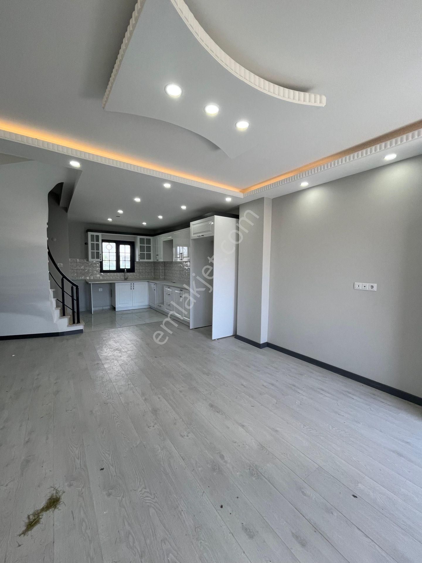 Ata Gayrimenkul'den Her Yere Yakın 4+1 İskanlı Lüks Villa - Görsel 8