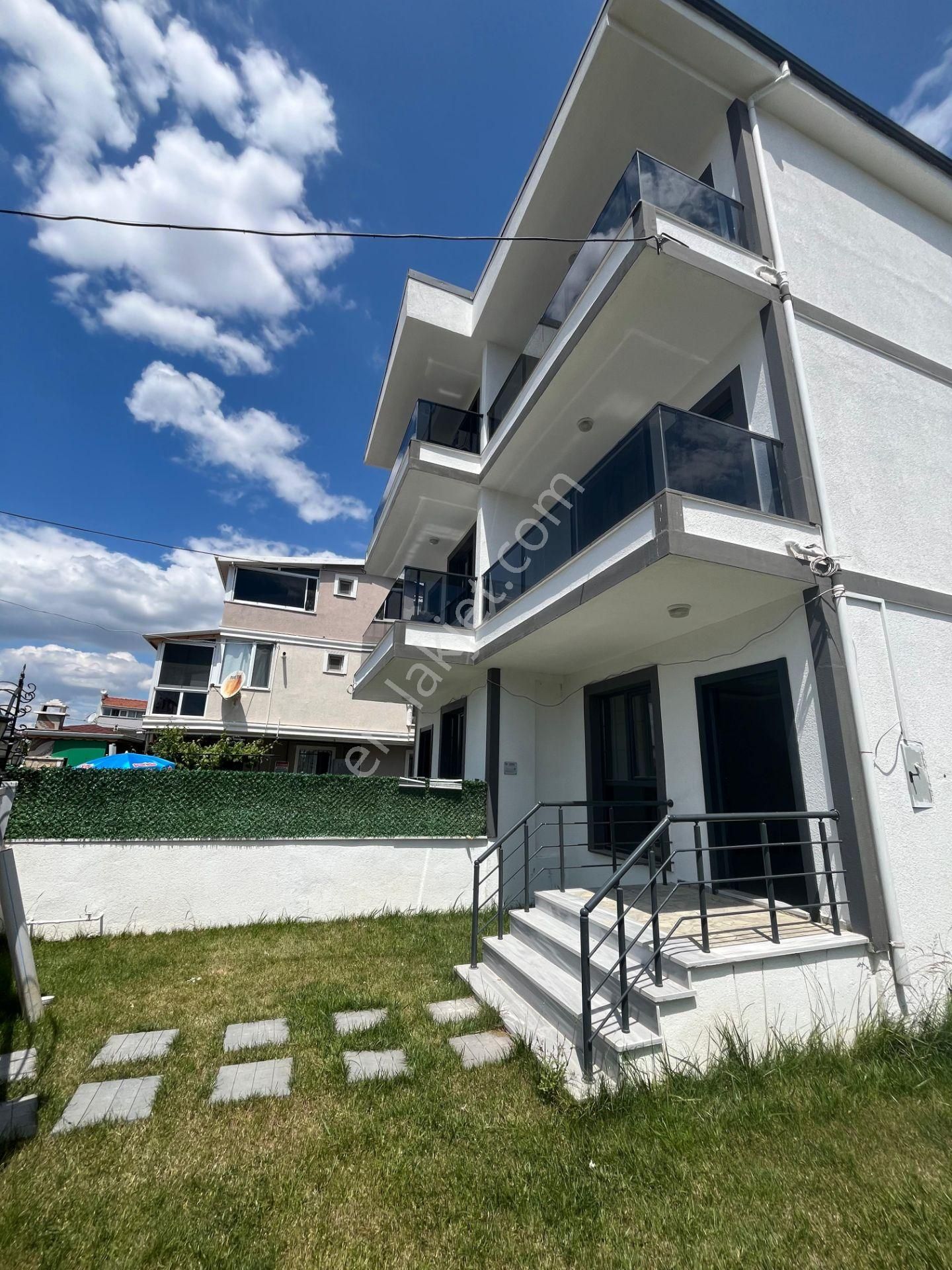 Ata Gayrimenkul'den Her Yere Yakın 4+1 İskanlı Lüks Villa - Görsel 2