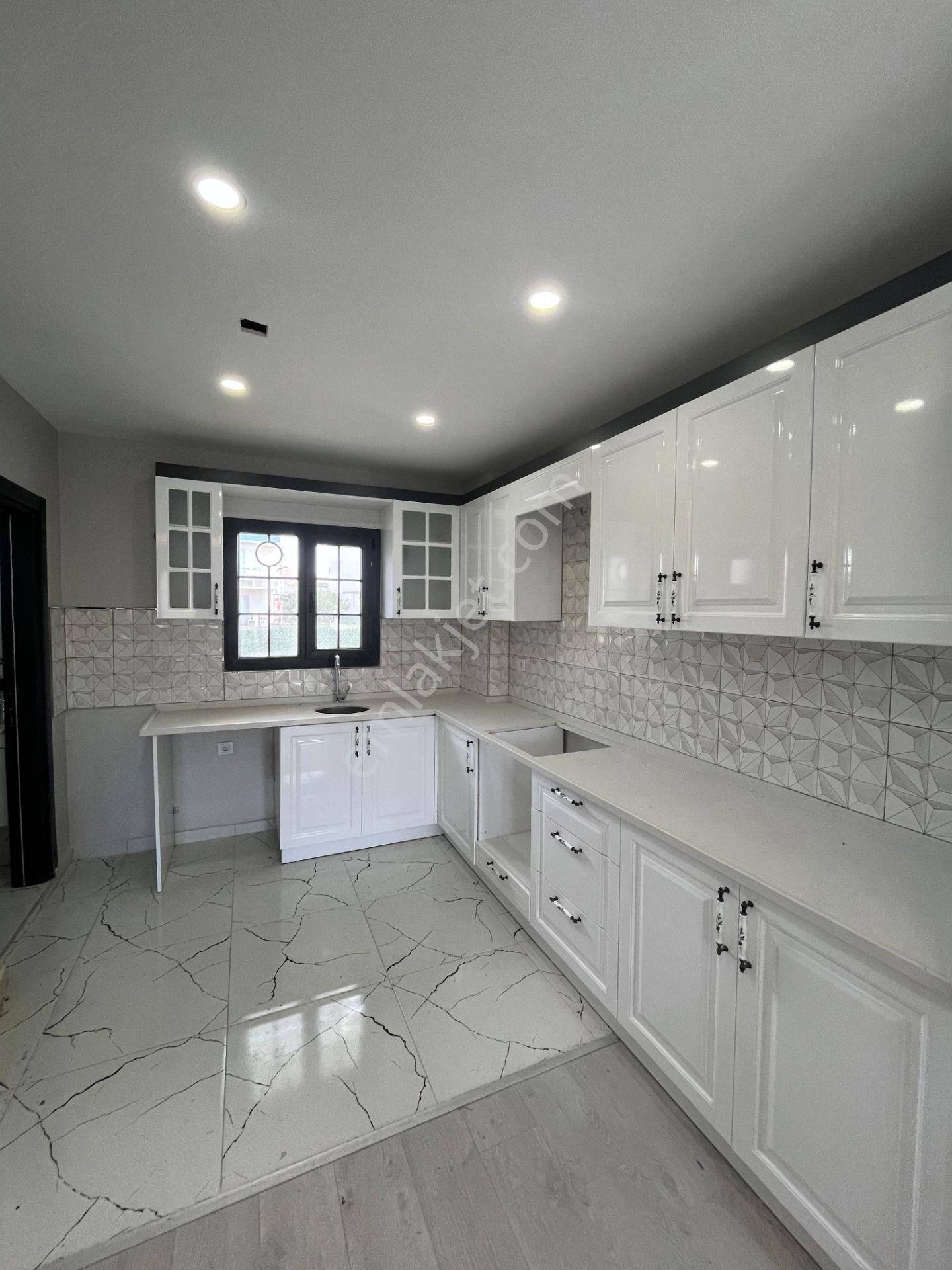 Ata Gayrimenkul'den Her Yere Yakın 4+1 İskanlı Lüks Villa - Görsel 12