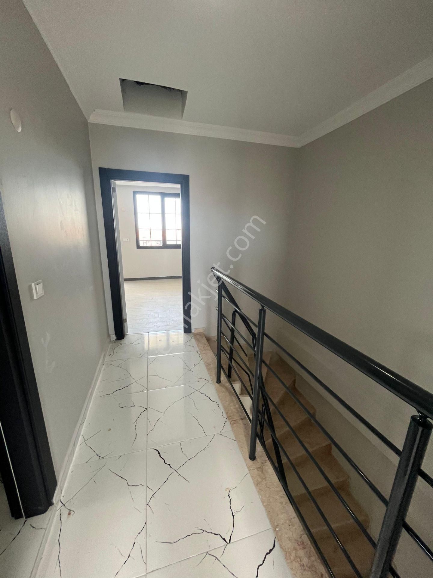 Ata Gayrimenkul'den Her Yere Yakın 4+1 İskanlı Lüks Villa - Görsel 22